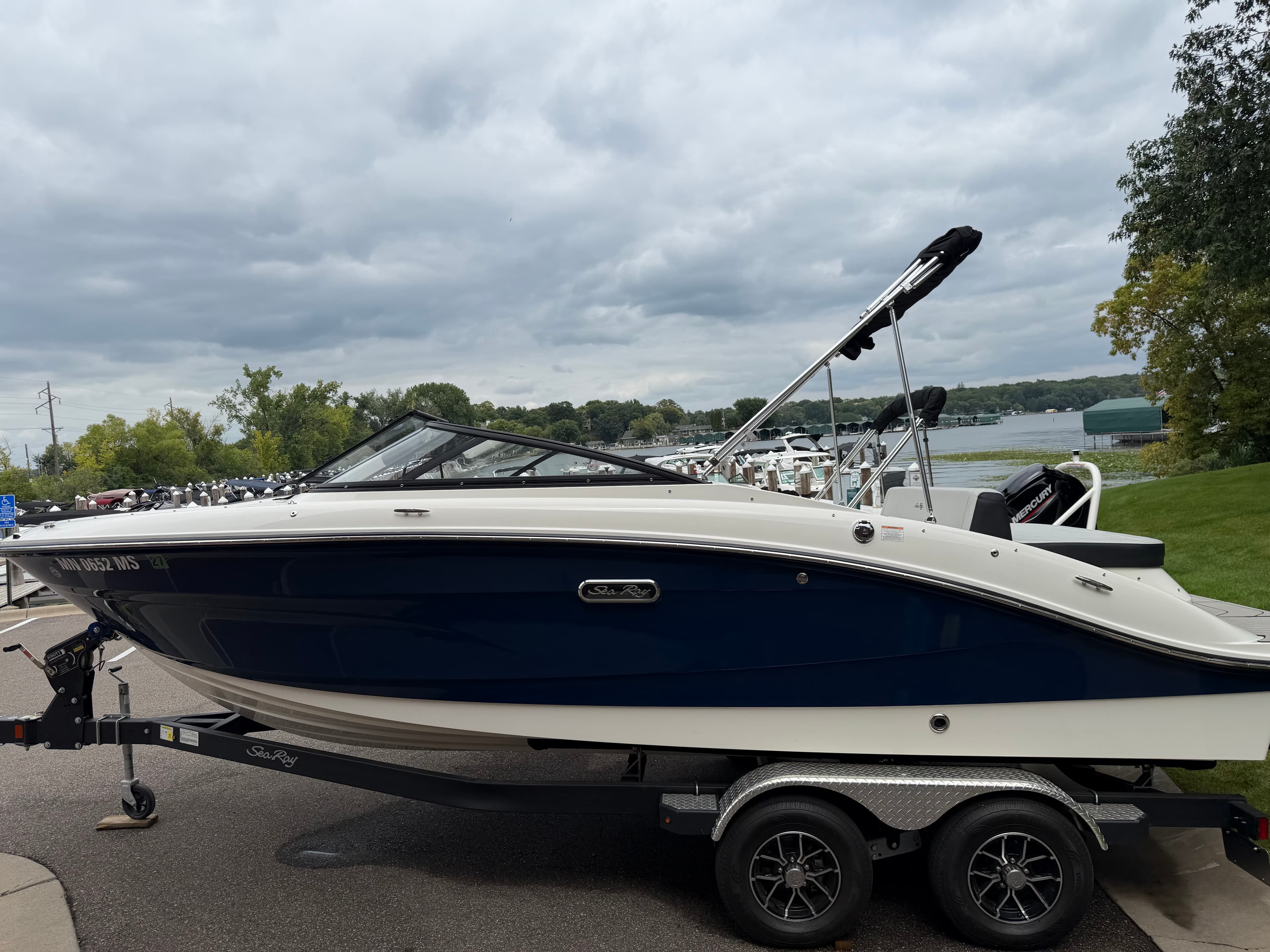2025 Sea Ray SPX 210 for Sale in Excelsior, Minnesota Bowrider 3