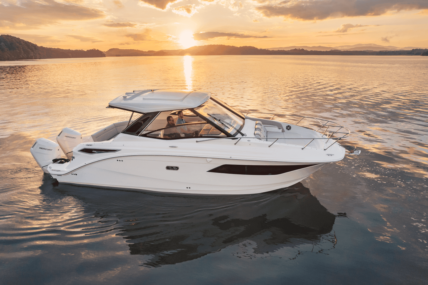 2027 Sea Ray Sundancer 320 Outboard for Sale in Thunderbolt, Georgia Express Cruiser 2