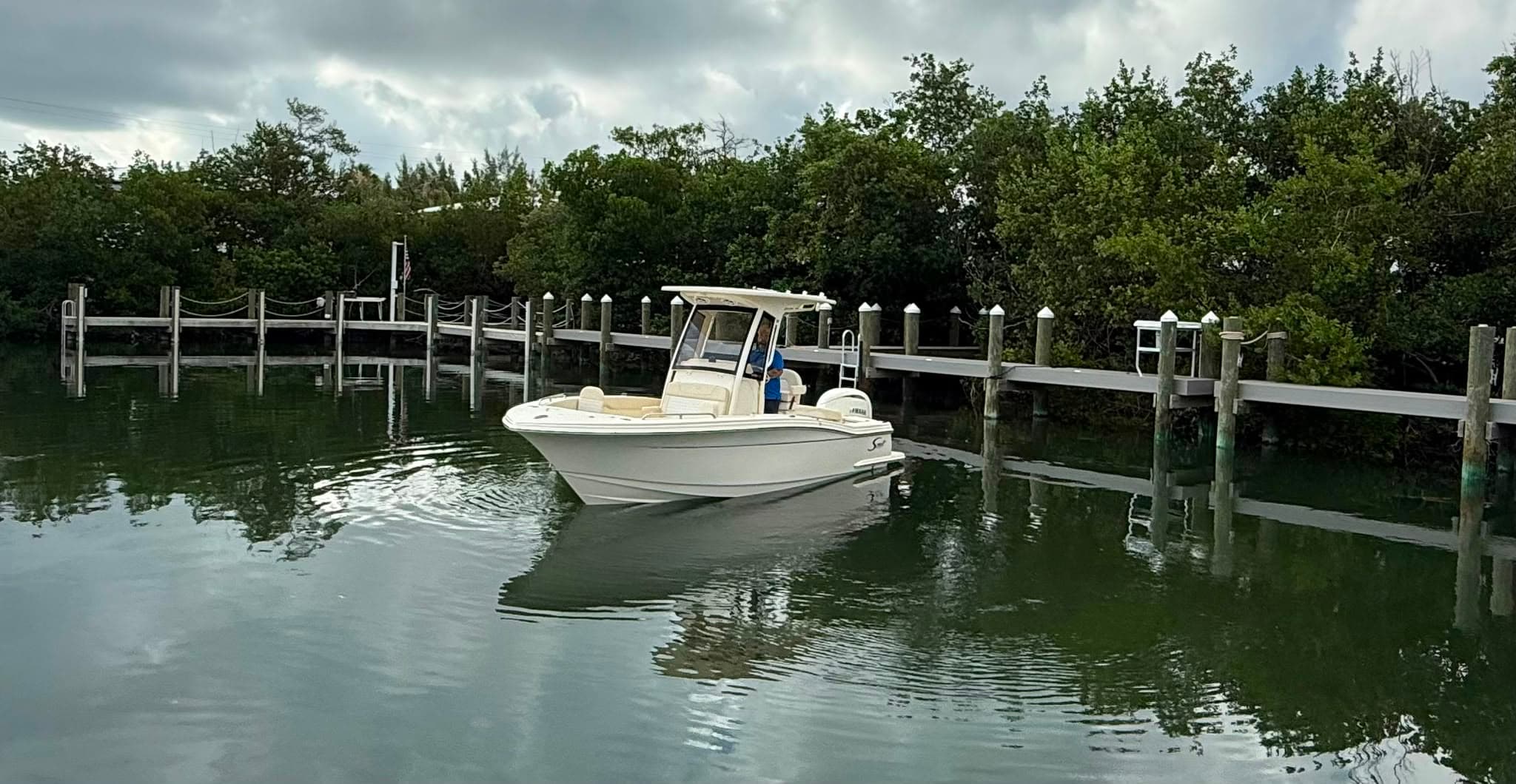 2026 Scout Boats 220 XSF for Sale in Marathon, FL Center Console 2