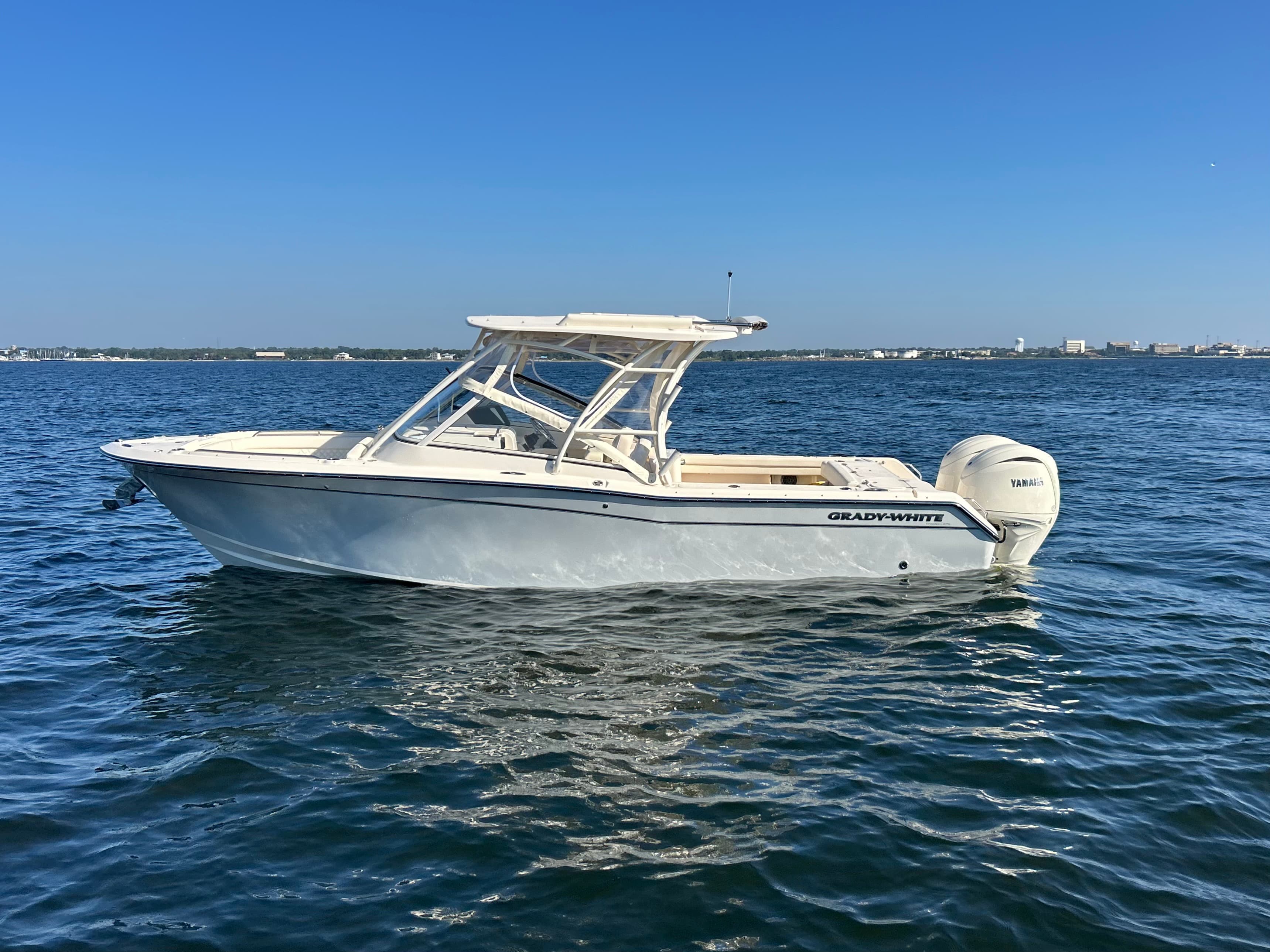 2026 Grady-White Boats Freedom 275 for Sale in Pensacola, Florida Bowrider 2
