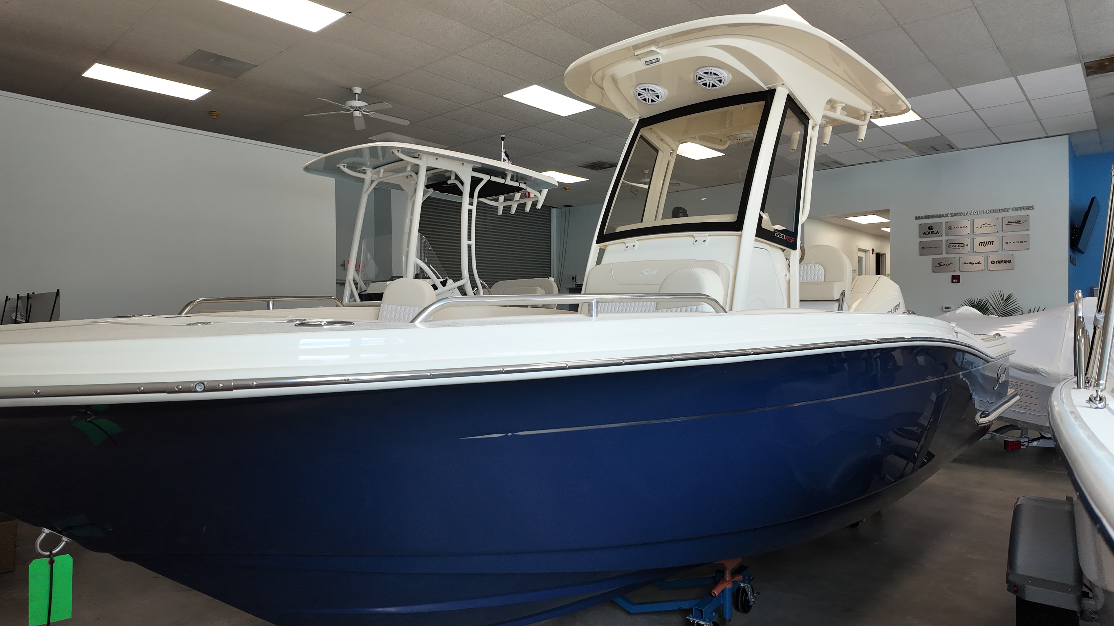 2027 Scout Boats 220 XSF for Sale in Thunderbolt, GA Center Console
