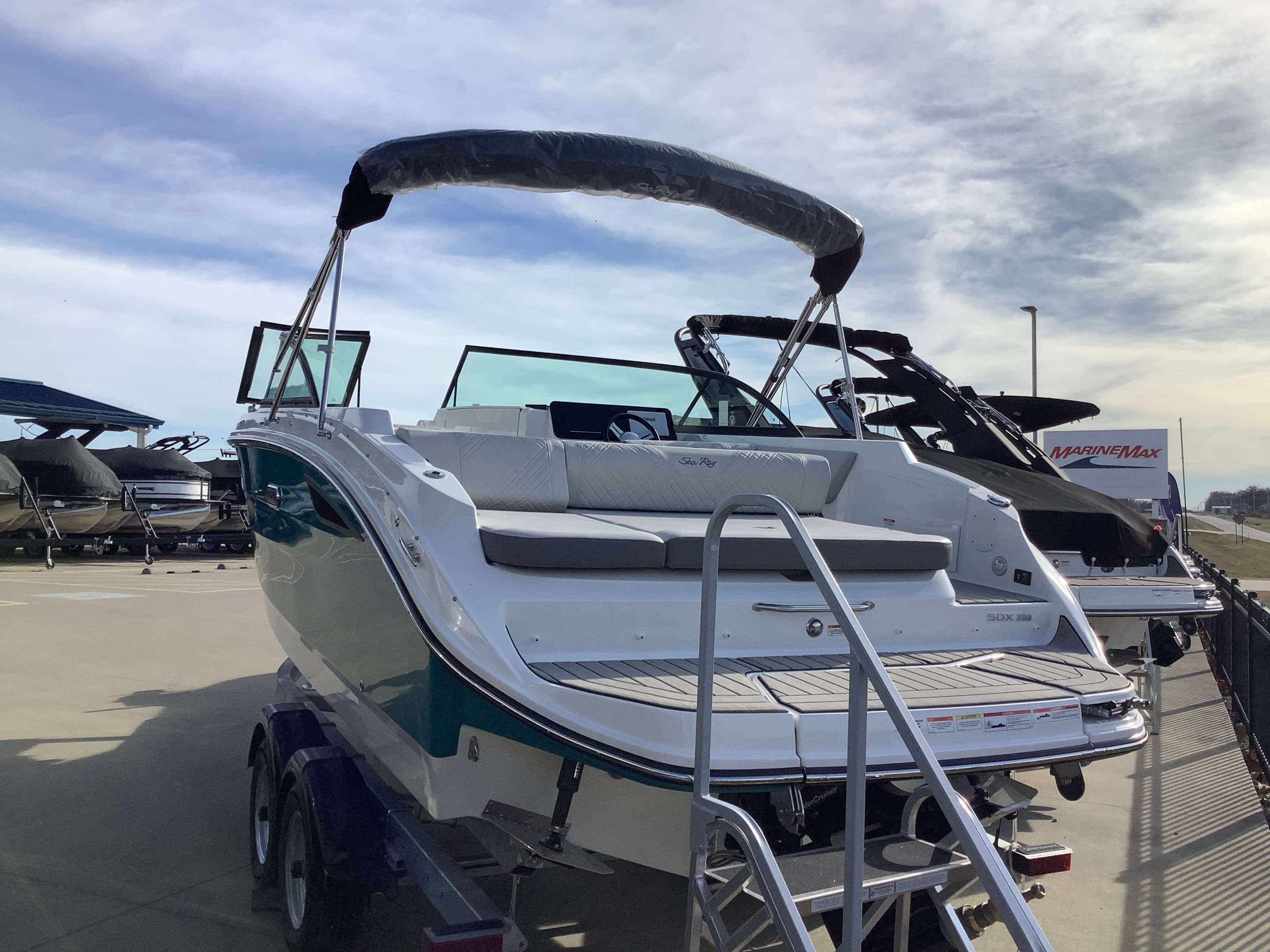 2026 Sea Ray SDX 230 for Sale in Monkey Island, OK Bowrider 5