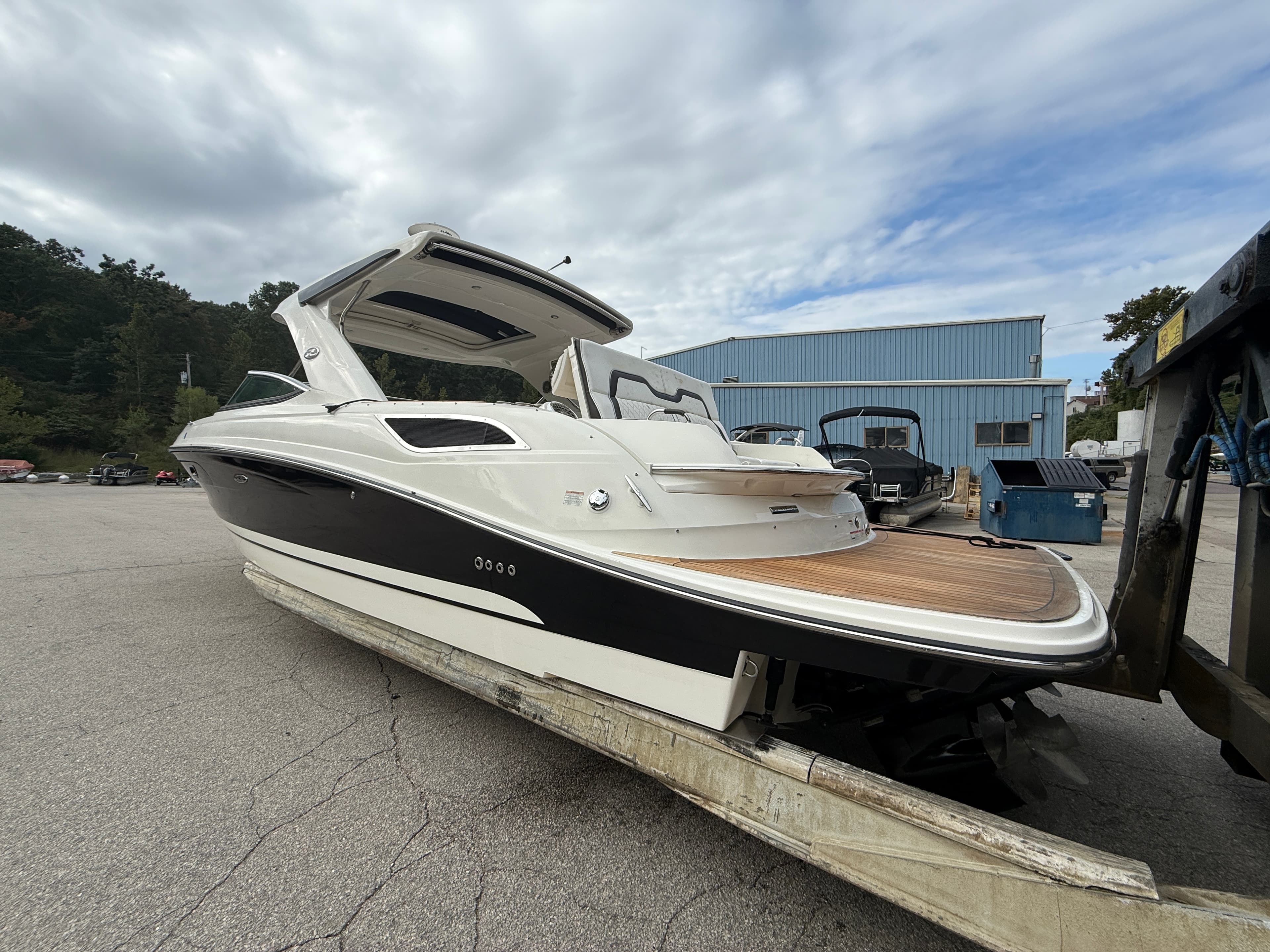 2017 Sea Ray SLX 350 for Sale in Lake Ozark, MO Bowrider