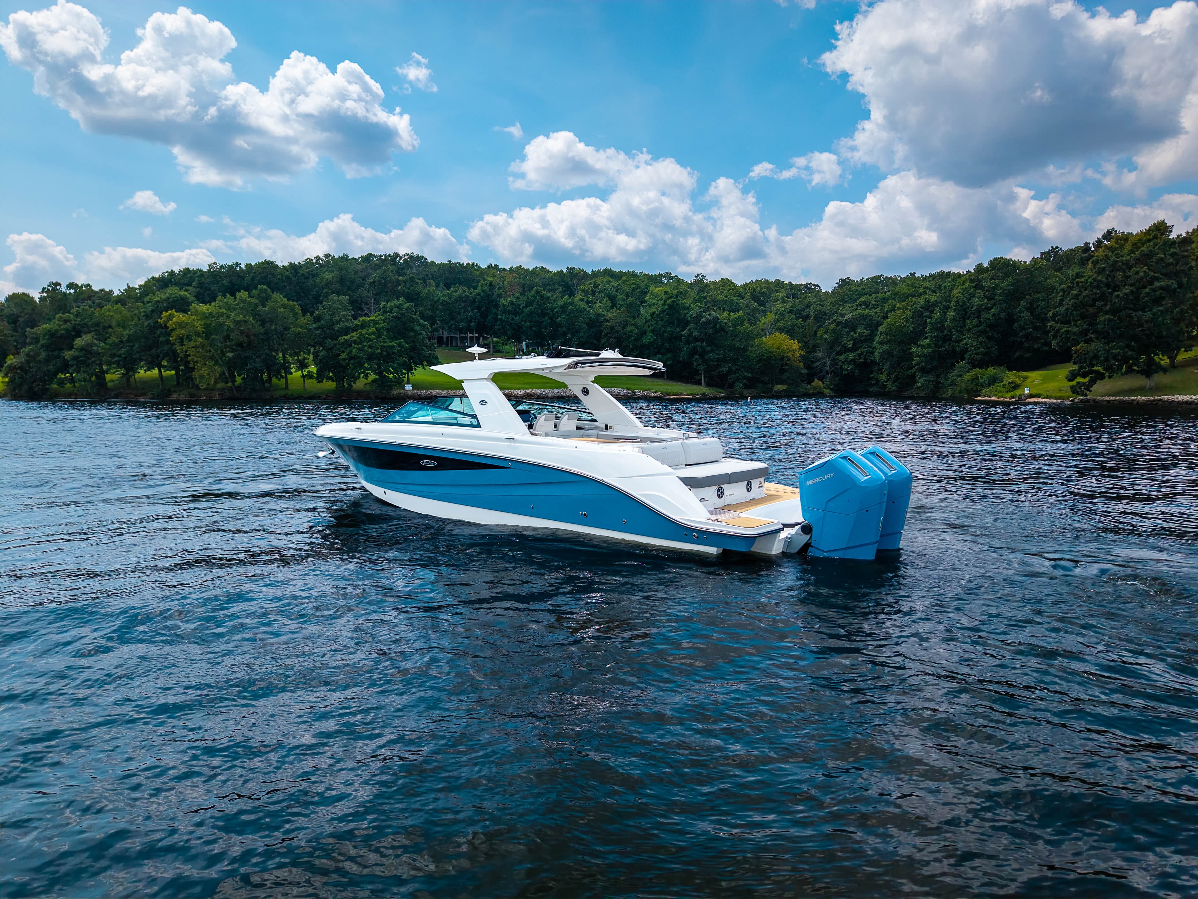 2026 Sea Ray SLX 400 Outboard for Sale in Lake Ozark, MO Bowrider 5