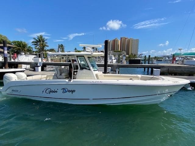 2019 Boston Whaler 330 Outrage for Sale in Pompano Beach, FL Center Console