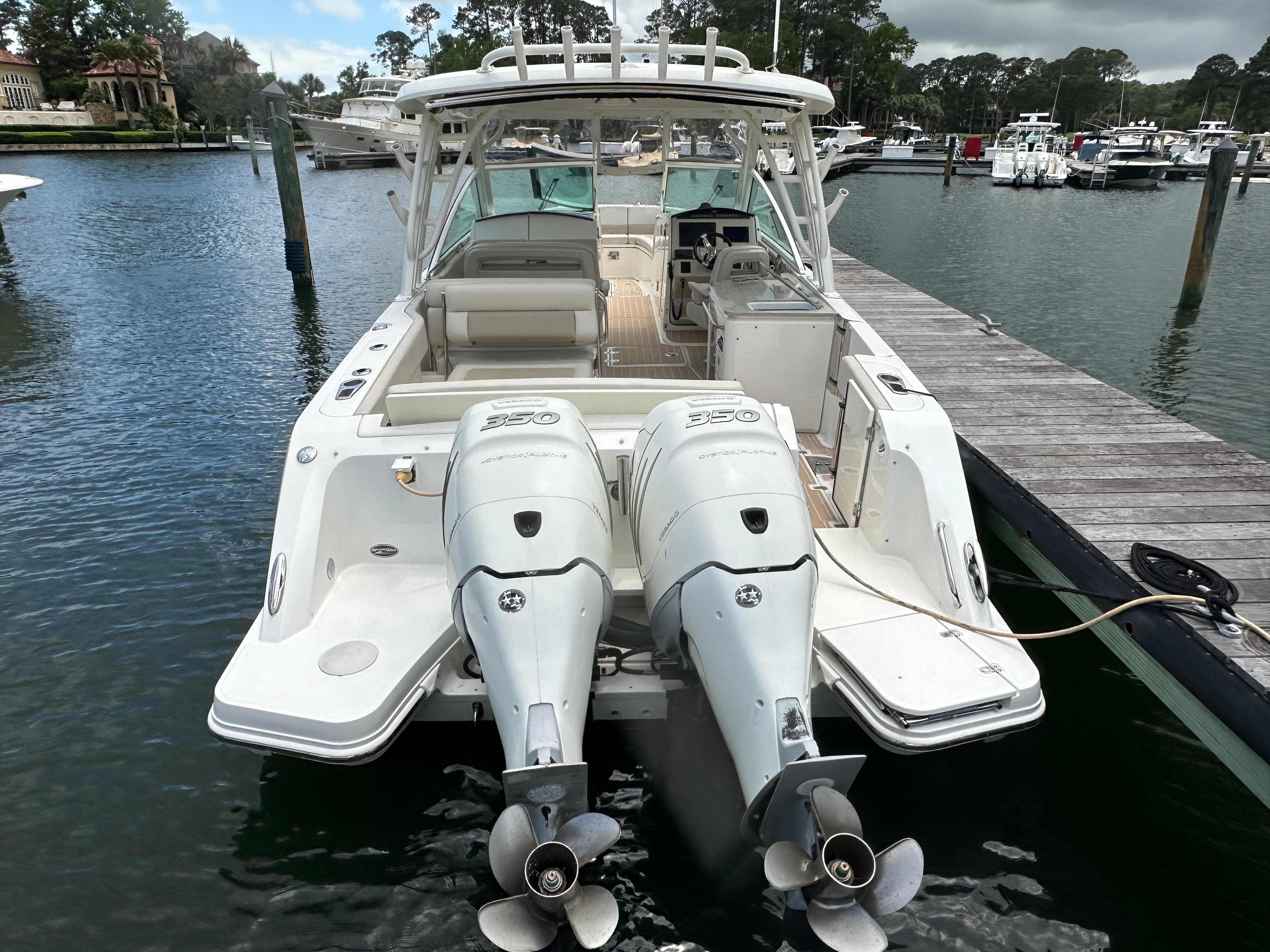 2017 Boston Whaler 320 Vantage for Sale in Thunderbolt, GA Bowrider 2