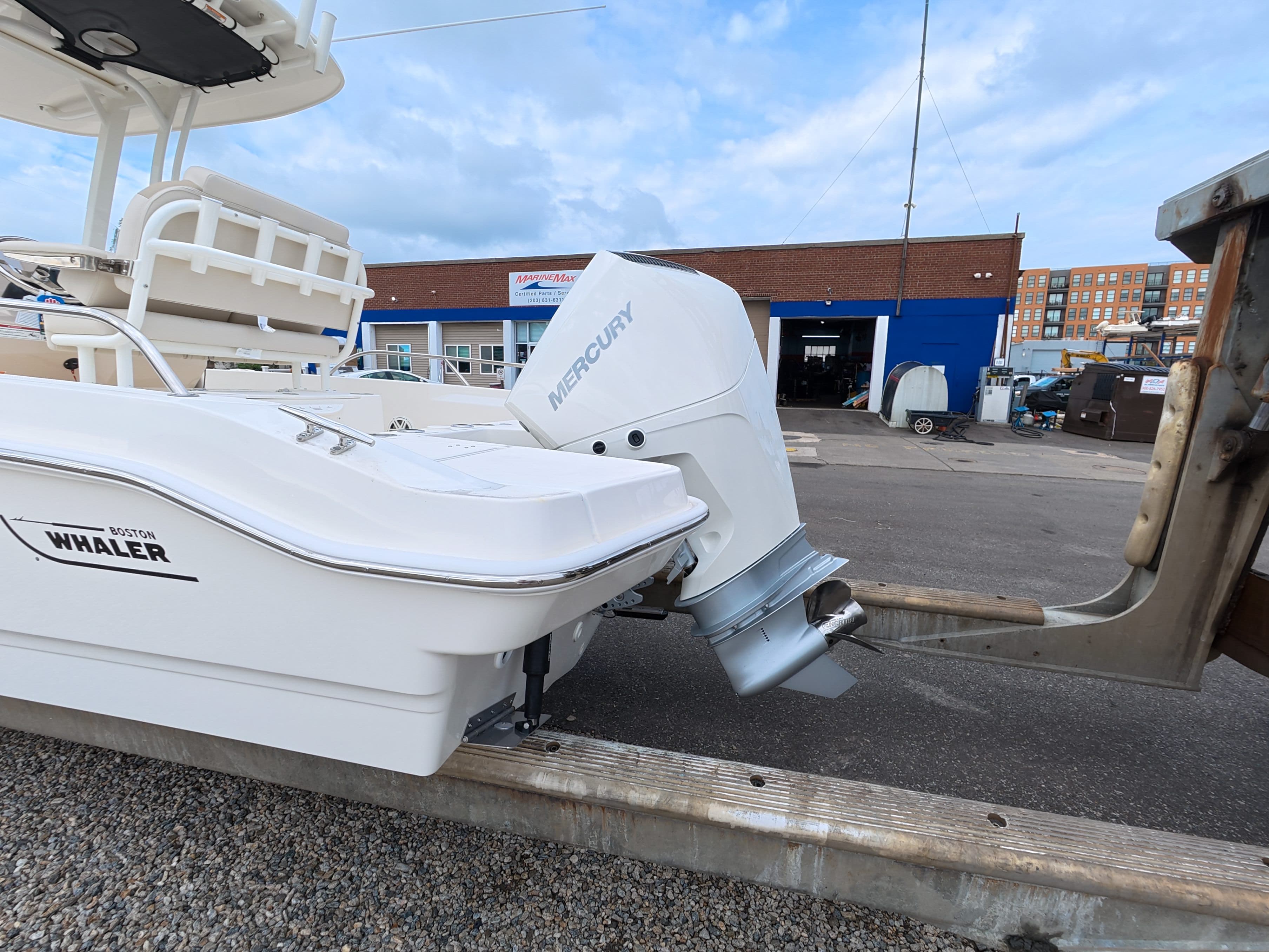2027 Boston Whaler 220 Dauntless for Sale in Norwalk, Connecticut Center Console 5