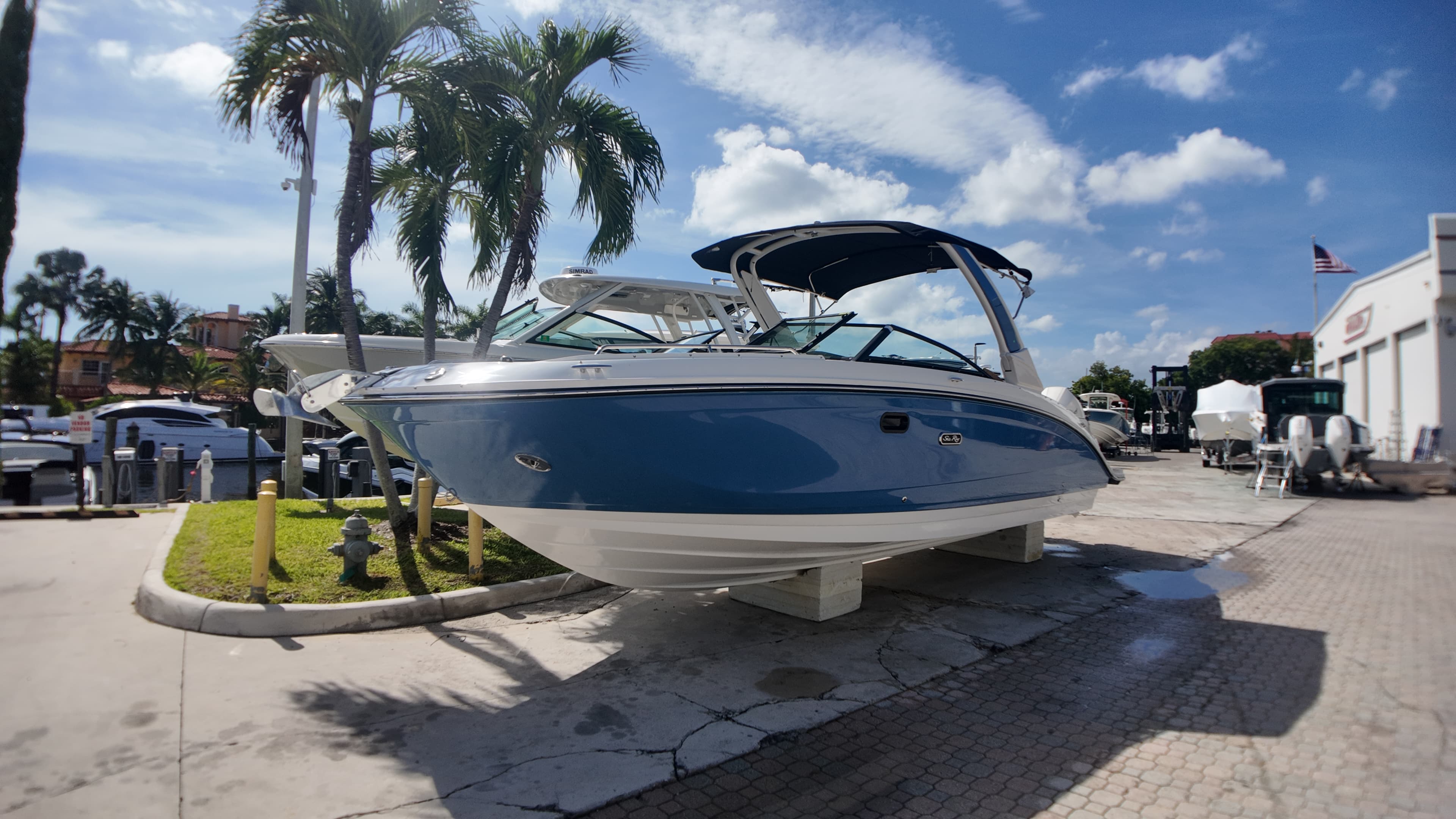 2027 Sea Ray SDX 290 Outboard for Sale in Pompano Beach, Florida Bowrider 5