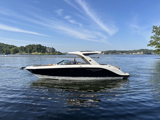 2027 Sea Ray SLX 310 for Sale in Lake Ozark, Missouri Bowrider