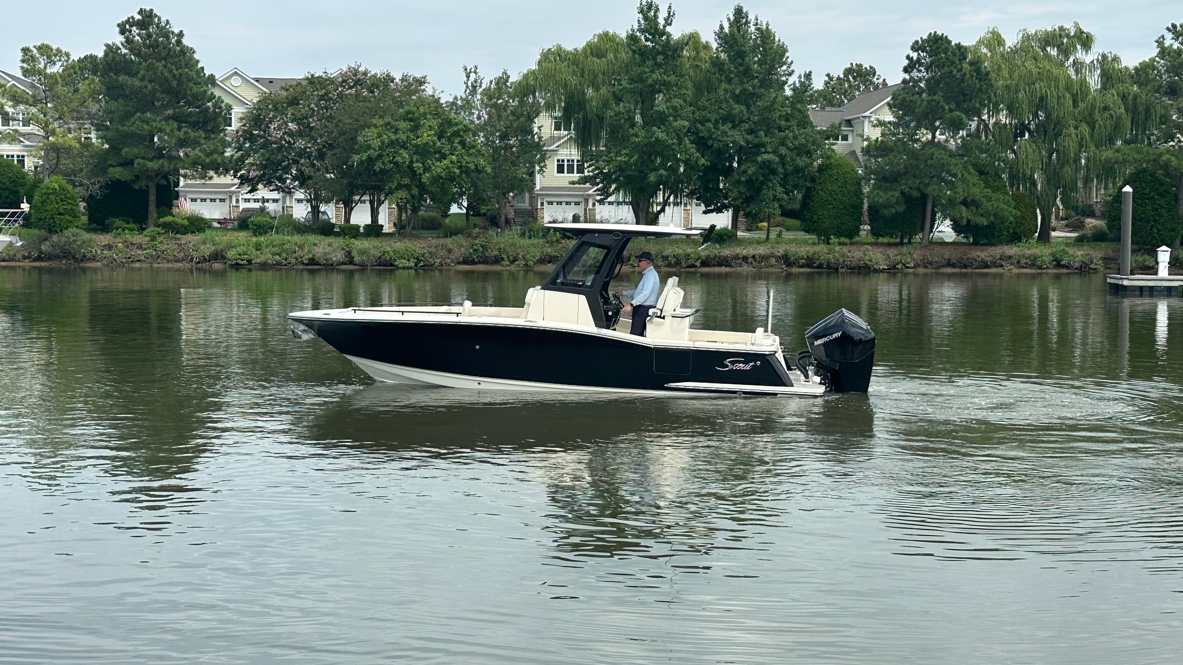 2027 Scout Boats 260 LXF for Sale in Grasonville, MD Center Console 5