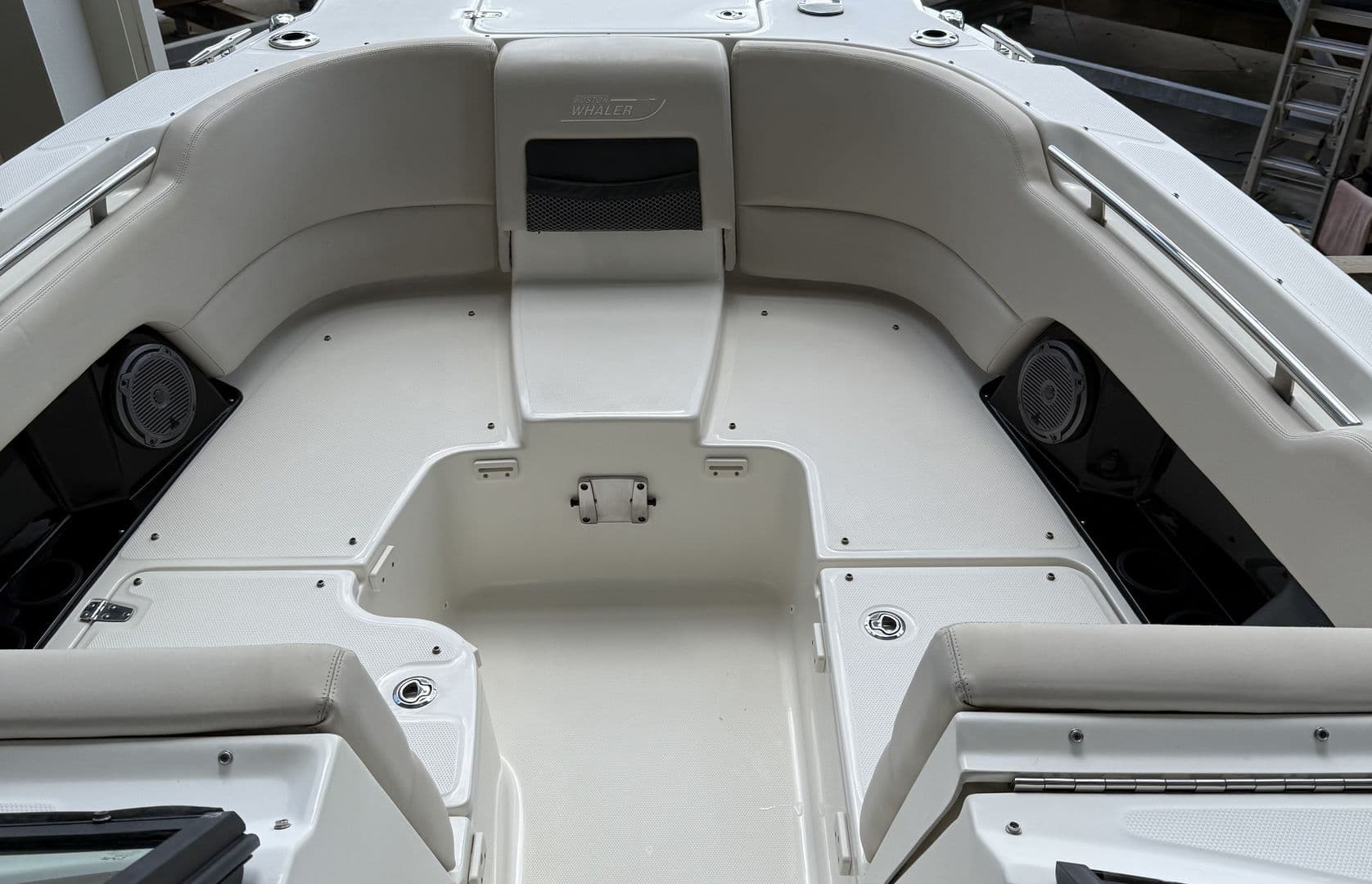 2016 Boston Whaler 270 Vantage for Sale in St Petersburg, FL Dual Console 3