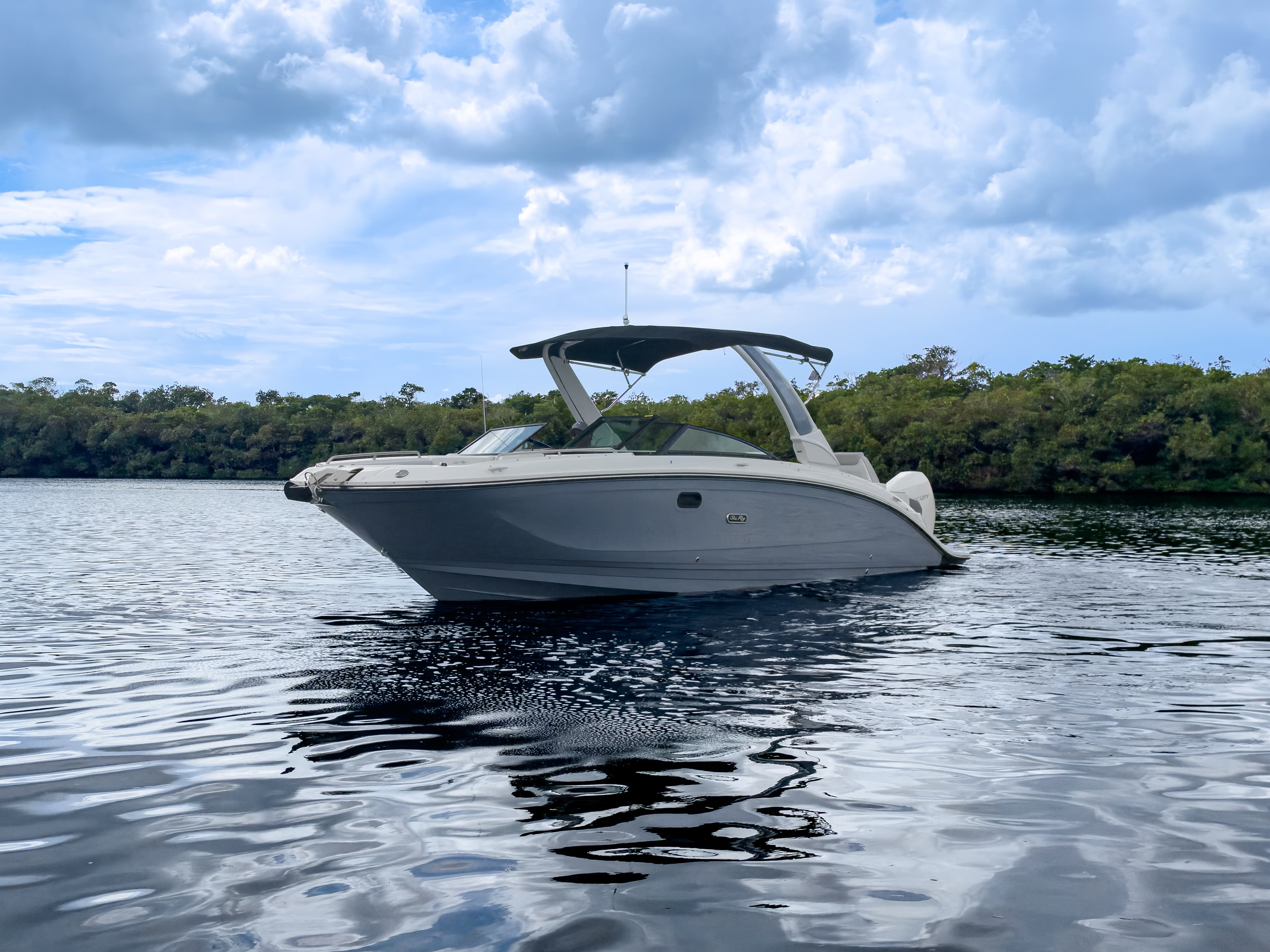 2027 Sea Ray SDX 290 Outboard for Sale in Fort Myers, FL Bowrider 3
