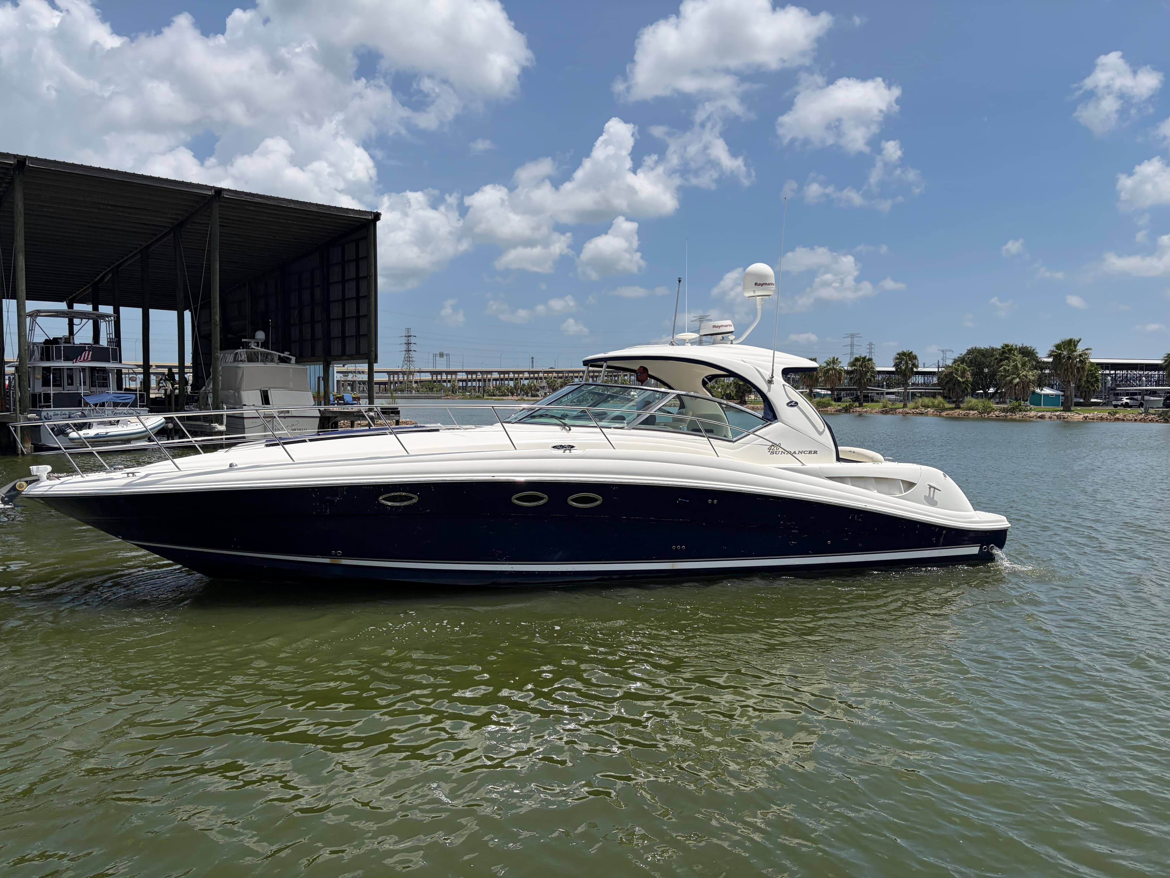 2005 Sea Ray 420 Sundancer for Sale in Seabrook, TX Motor Yacht 2