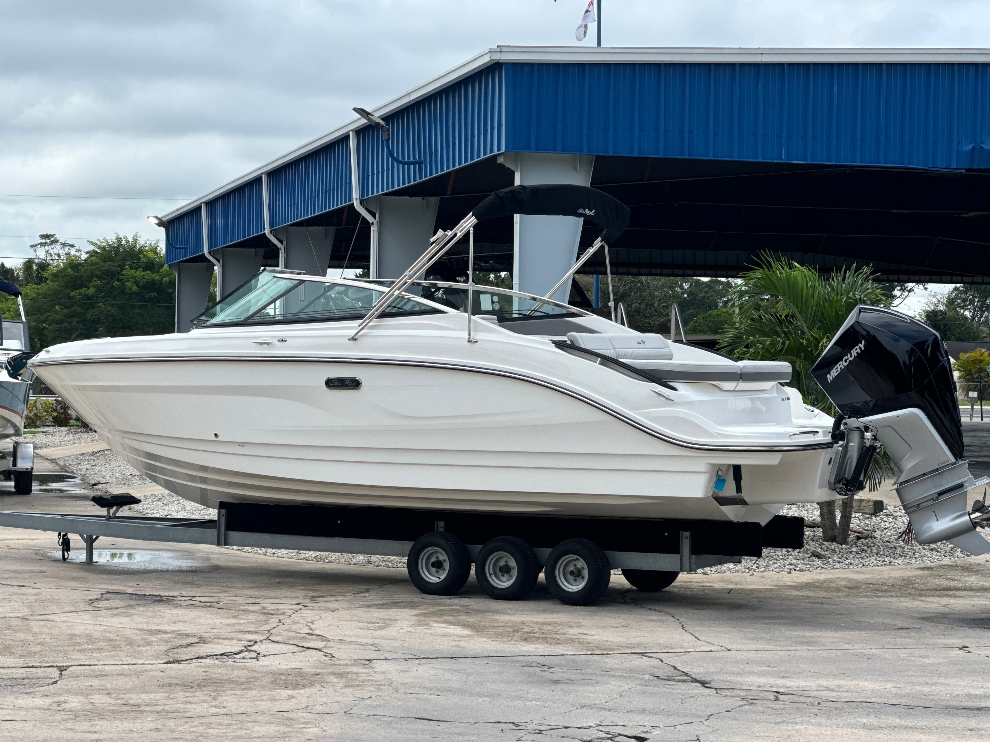 2026 Sea Ray SLX 260 Outboard for Sale in Cocoa, Florida Bowrider 3