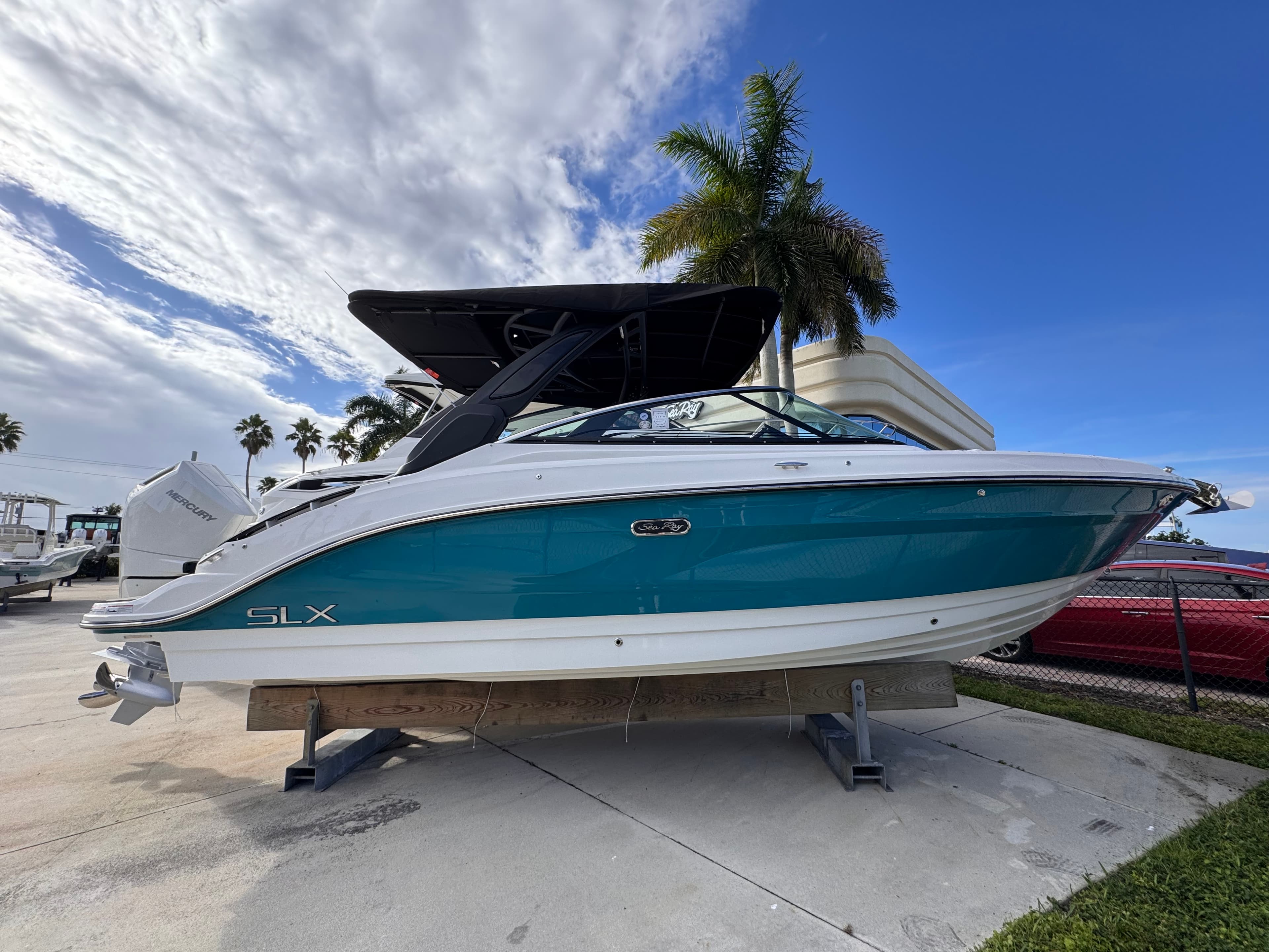 2026 Sea Ray SLX 260 Outboard for Sale in Stuart, Florida Bowrider 5