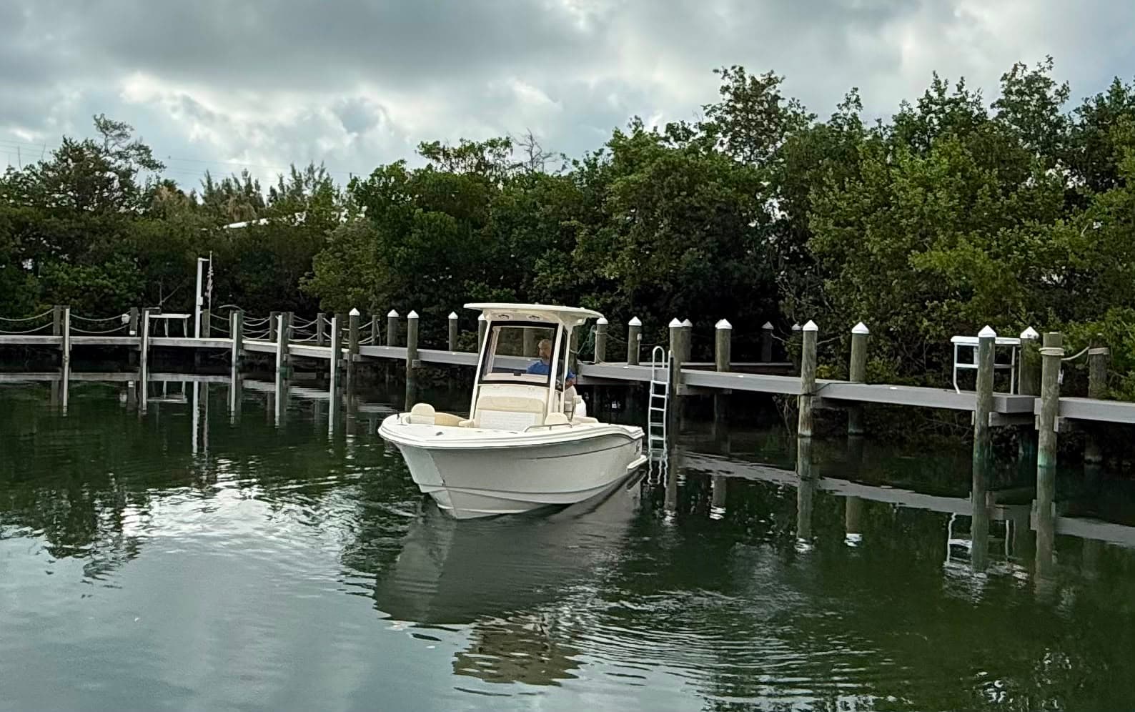 2026 Scout Boats 220 XSF for Sale in Marathon, FL Center Console 5
