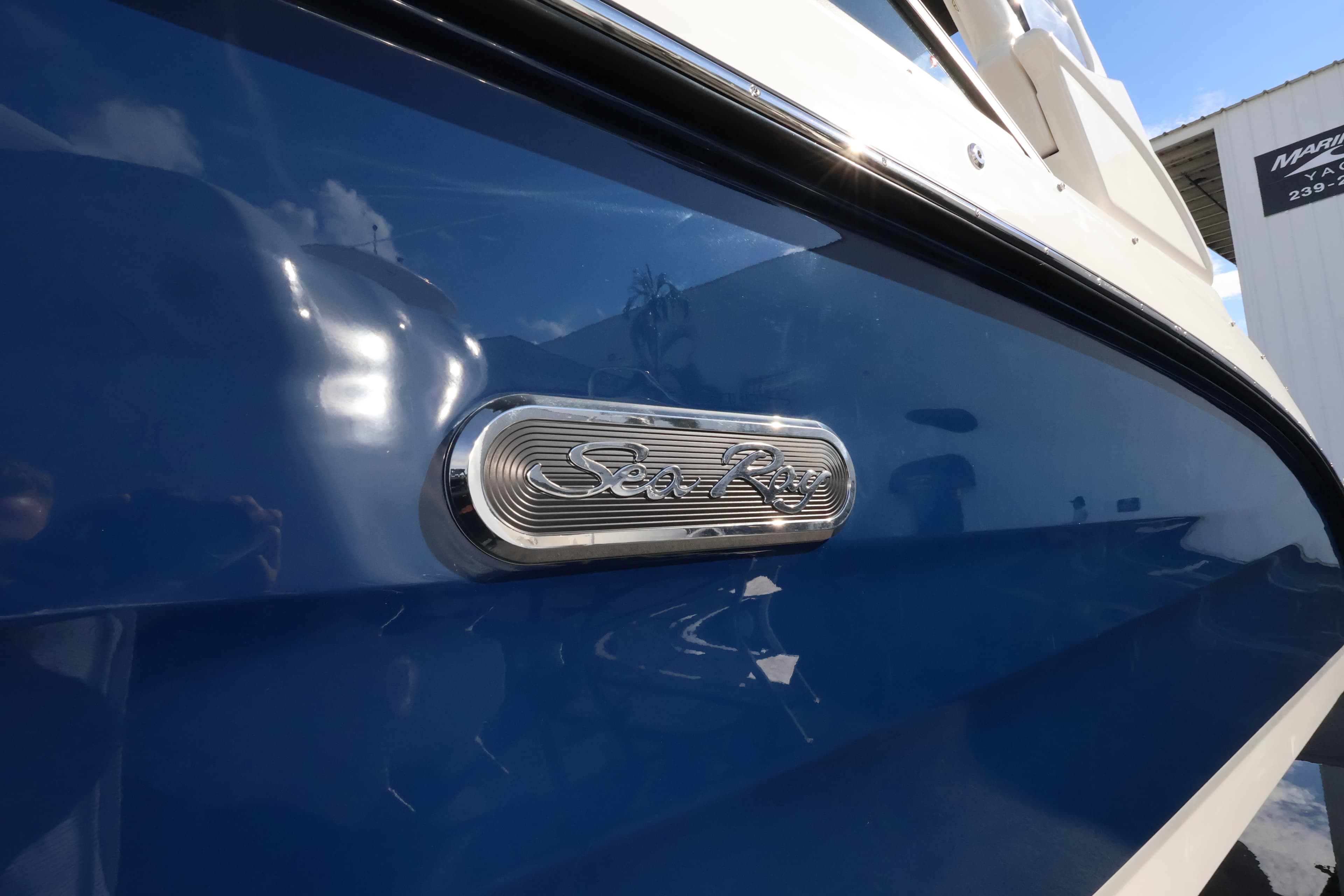 2027 Sea Ray SDX 270 Outboard for Sale in Naples, Florida Bowrider 2