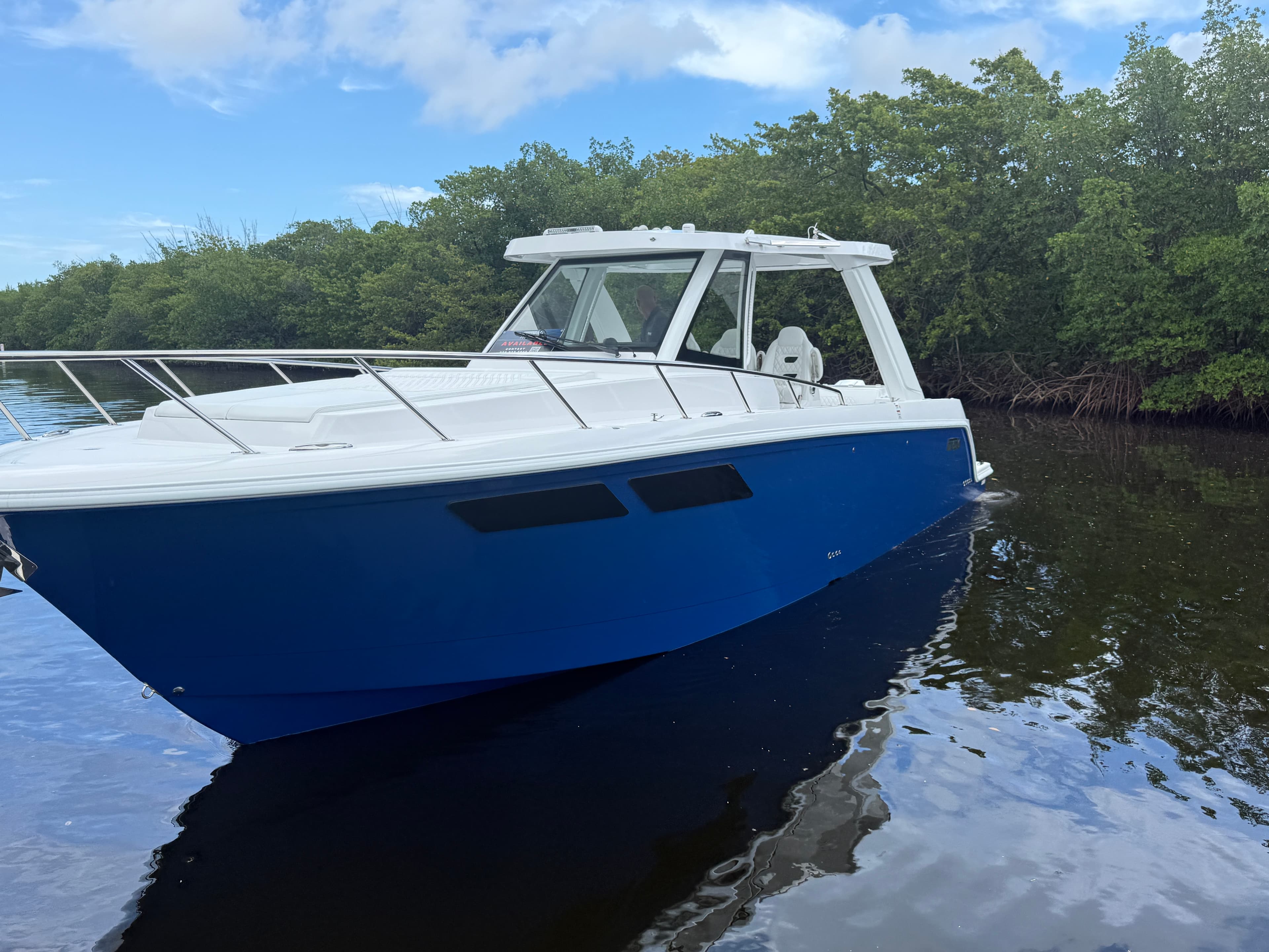 2026 Intrepid Powerboats 35 Valor for Sale in Dania, FL Center Console 5