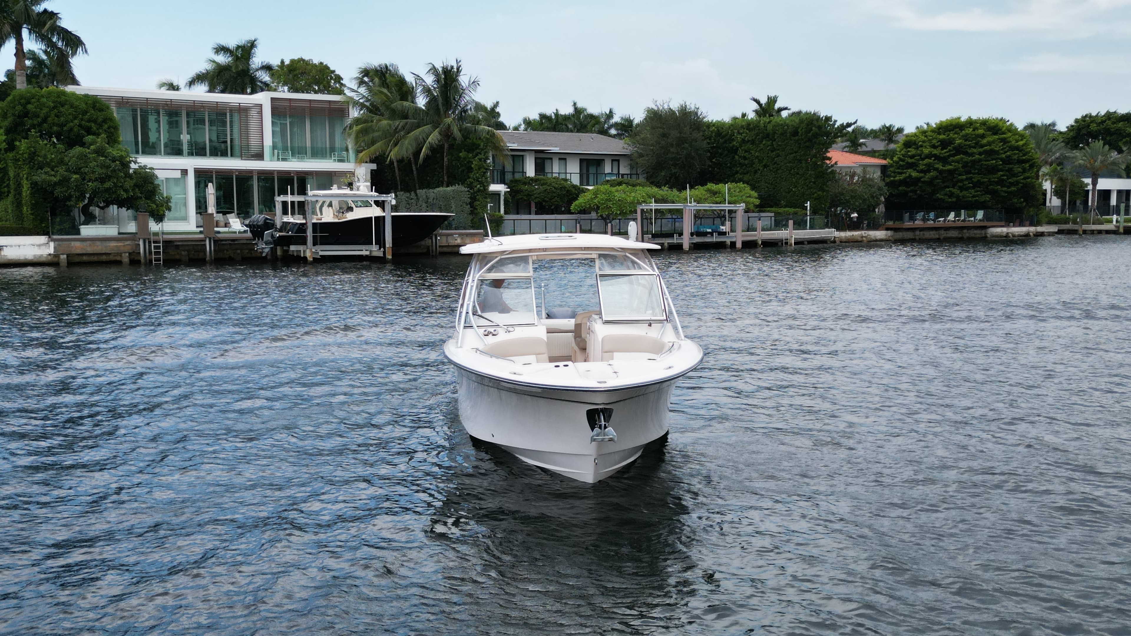 2014 Grady-White Boats Freedom 307 for Sale in Miami, FL Bowrider 5