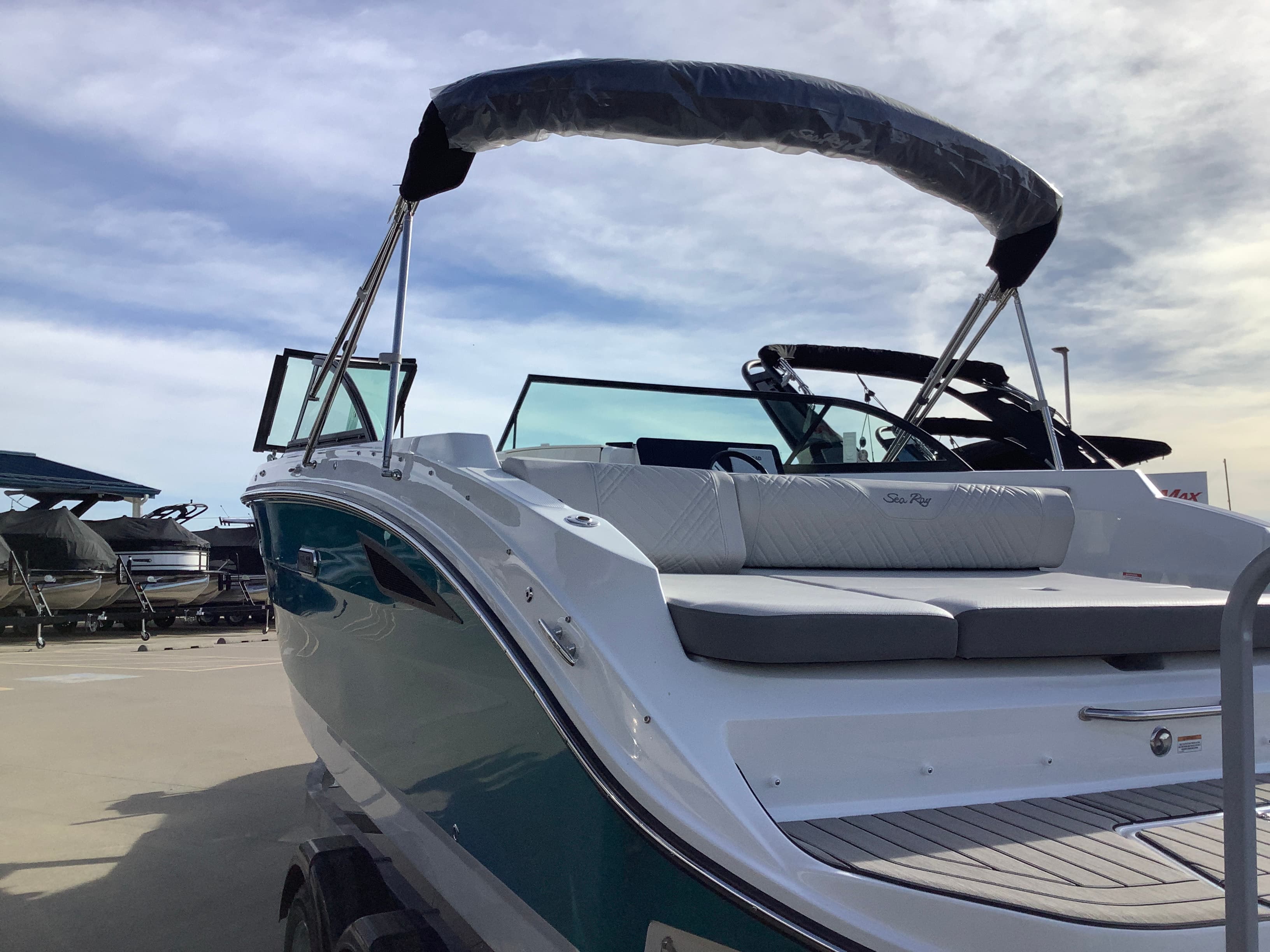 2026 Sea Ray SDX 230 for Sale in Monkey Island, OK Bowrider 4