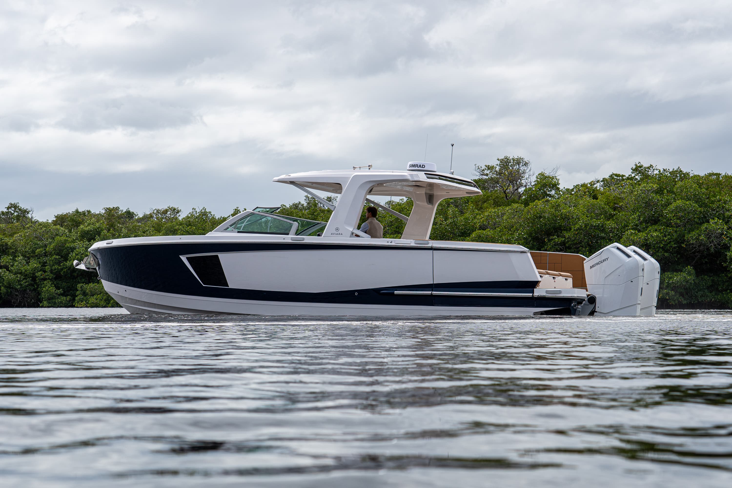 2025 Aviara AV 40 OB for Sale in Fort Myers, FL Day Boats 2