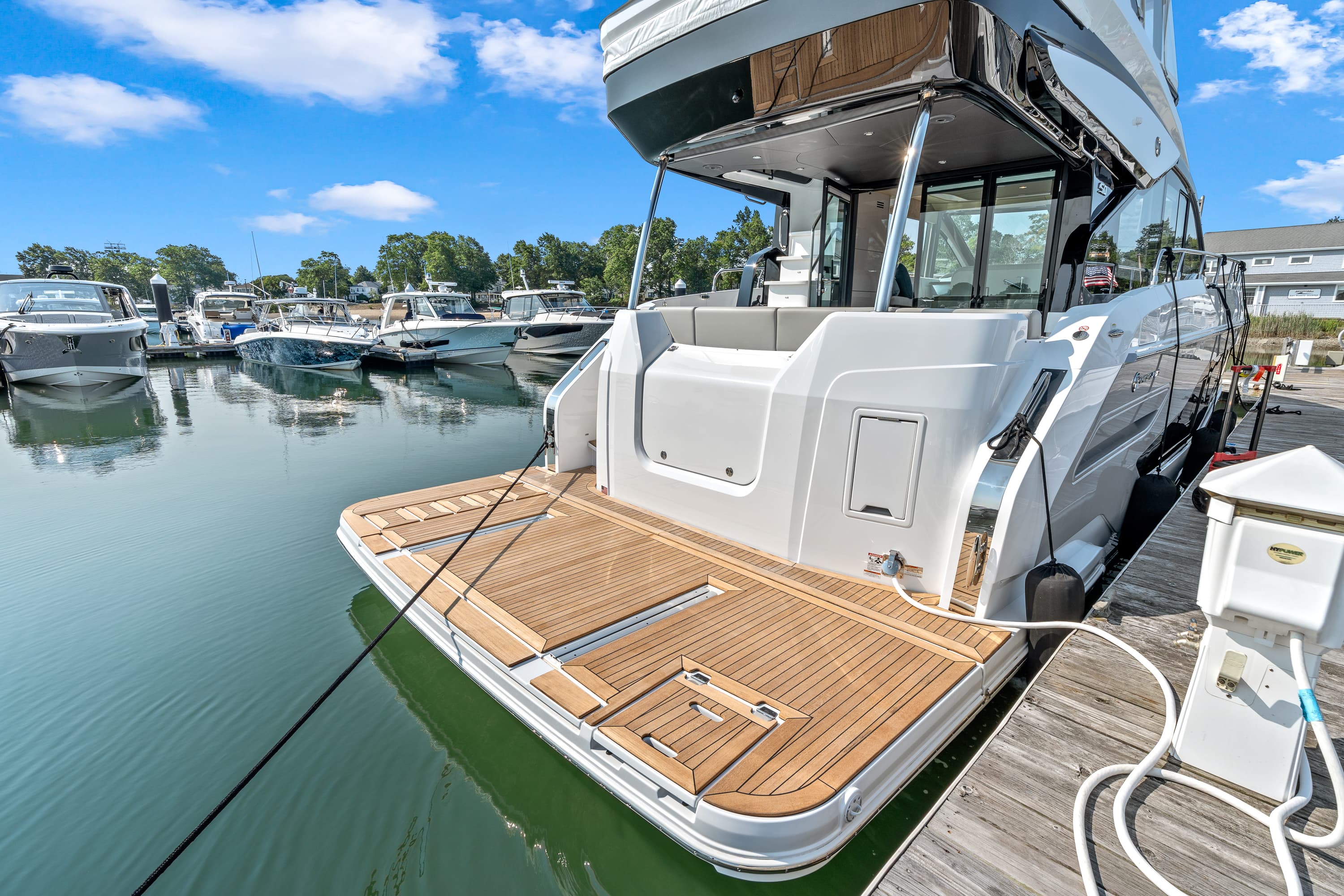 2027 Cruisers Yachts 50 FLY for Sale in Quincy, MA Motor Yacht 5