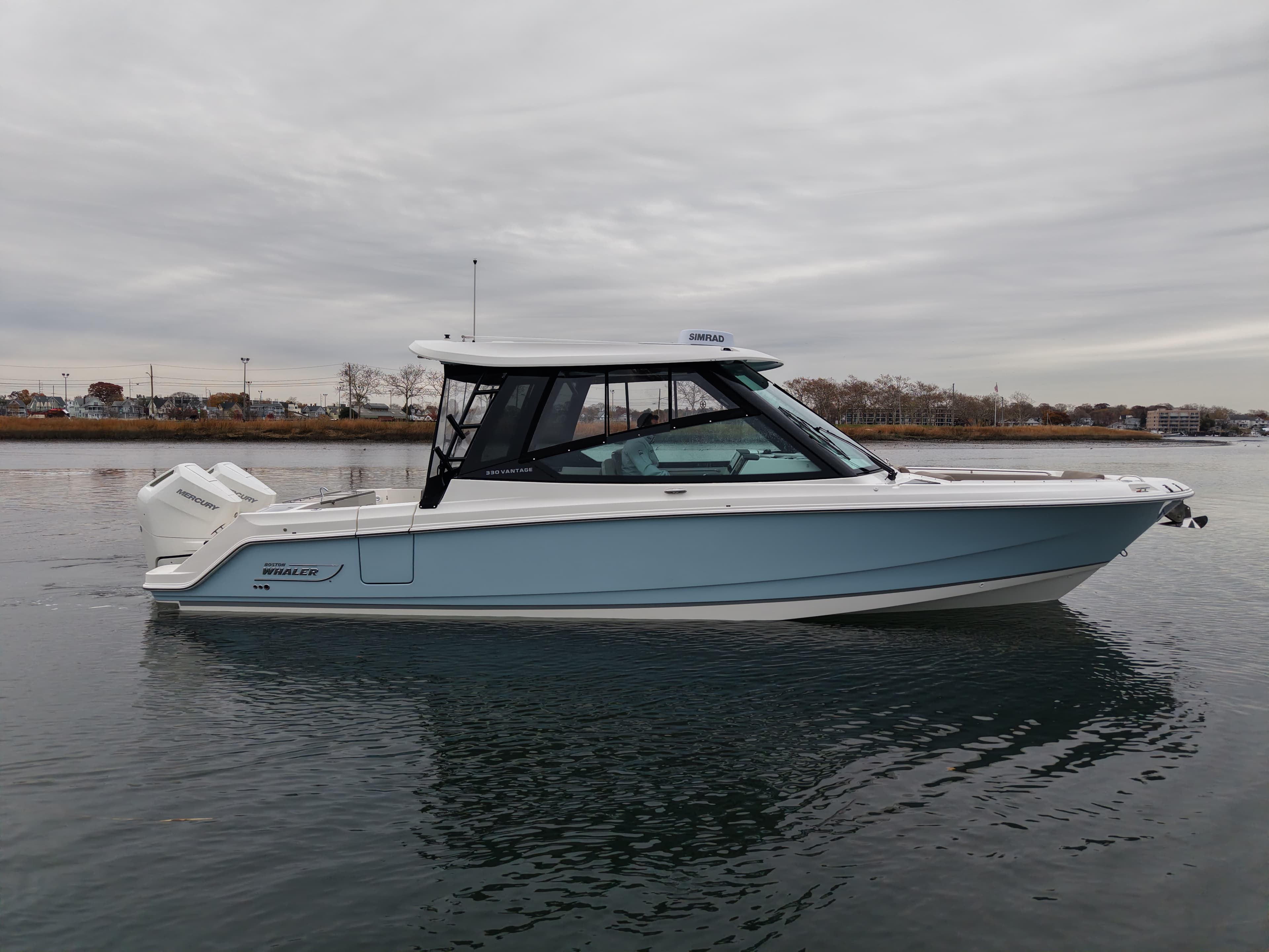 2026 Boston Whaler 330 Vantage for Sale in Norwalk, Connecticut Dual Console
