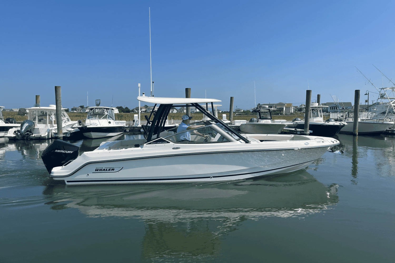 2026 Boston Whaler 240 Vantage for Sale in Westbrook, Connecticut Dual Console