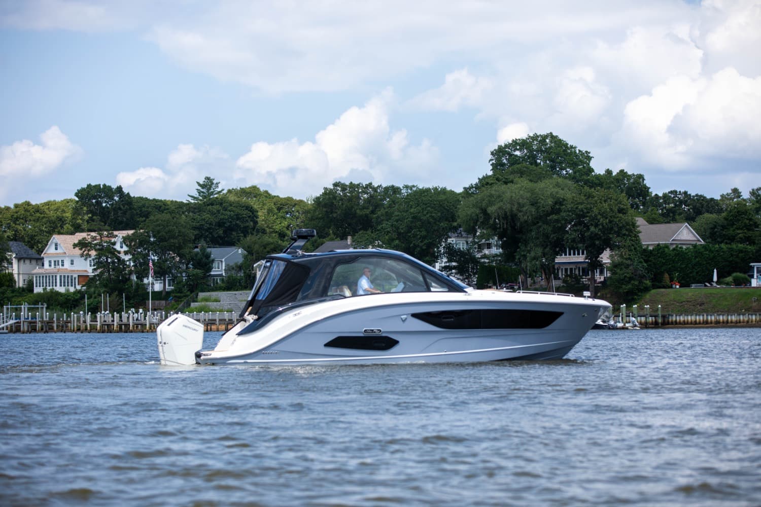 2026 Sea Ray Sundancer 370 Outboard for Sale in Brick Township, New Jersey Bowrider