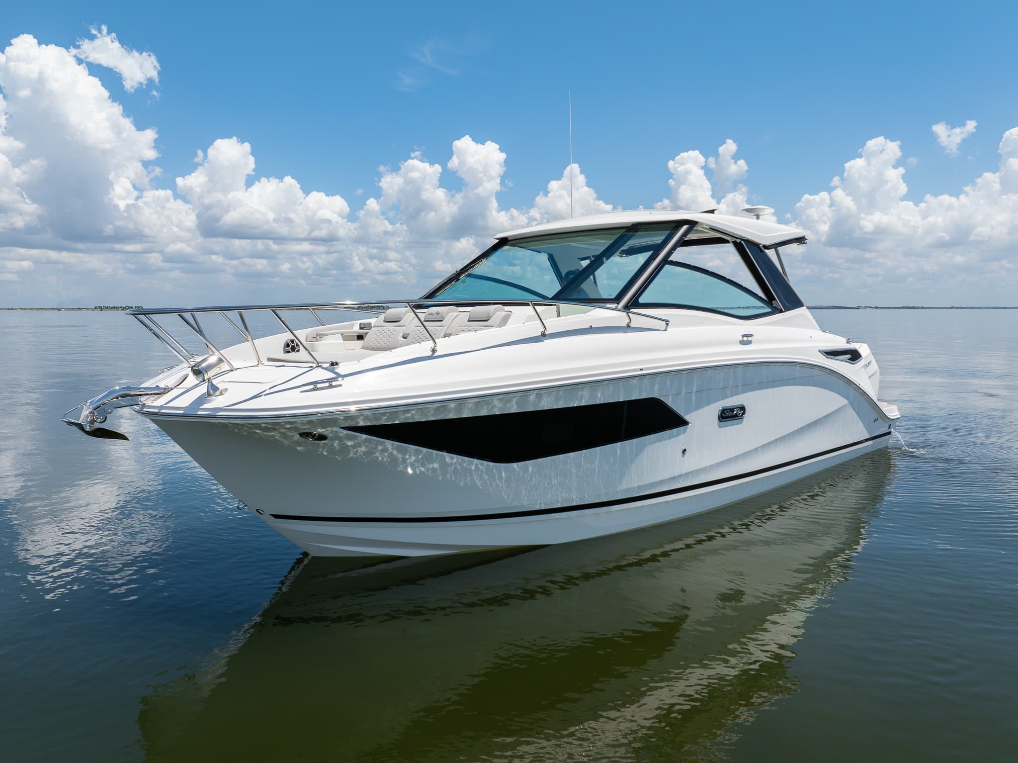 2027 Sea Ray Sundancer 320 Outboard for Sale in Clearwater, Florida Express Cruiser 2