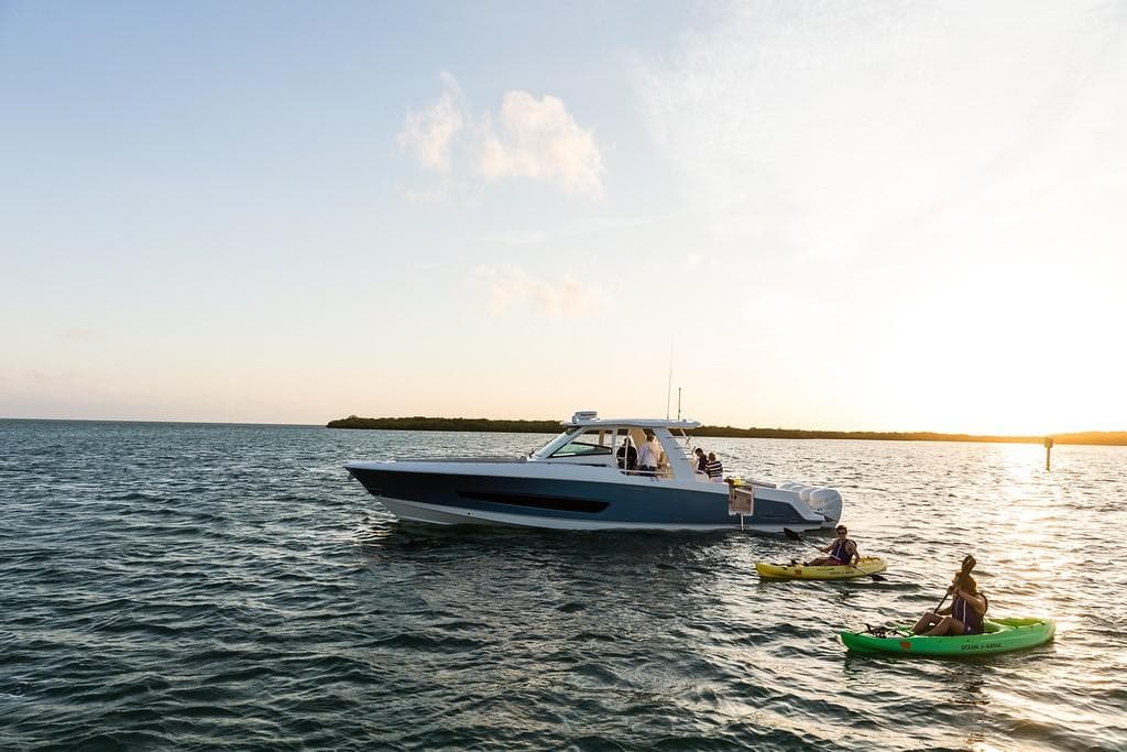 2027 Boston Whaler 420 Outrage for Sale in Sarasota, FL Sport Fishing 4