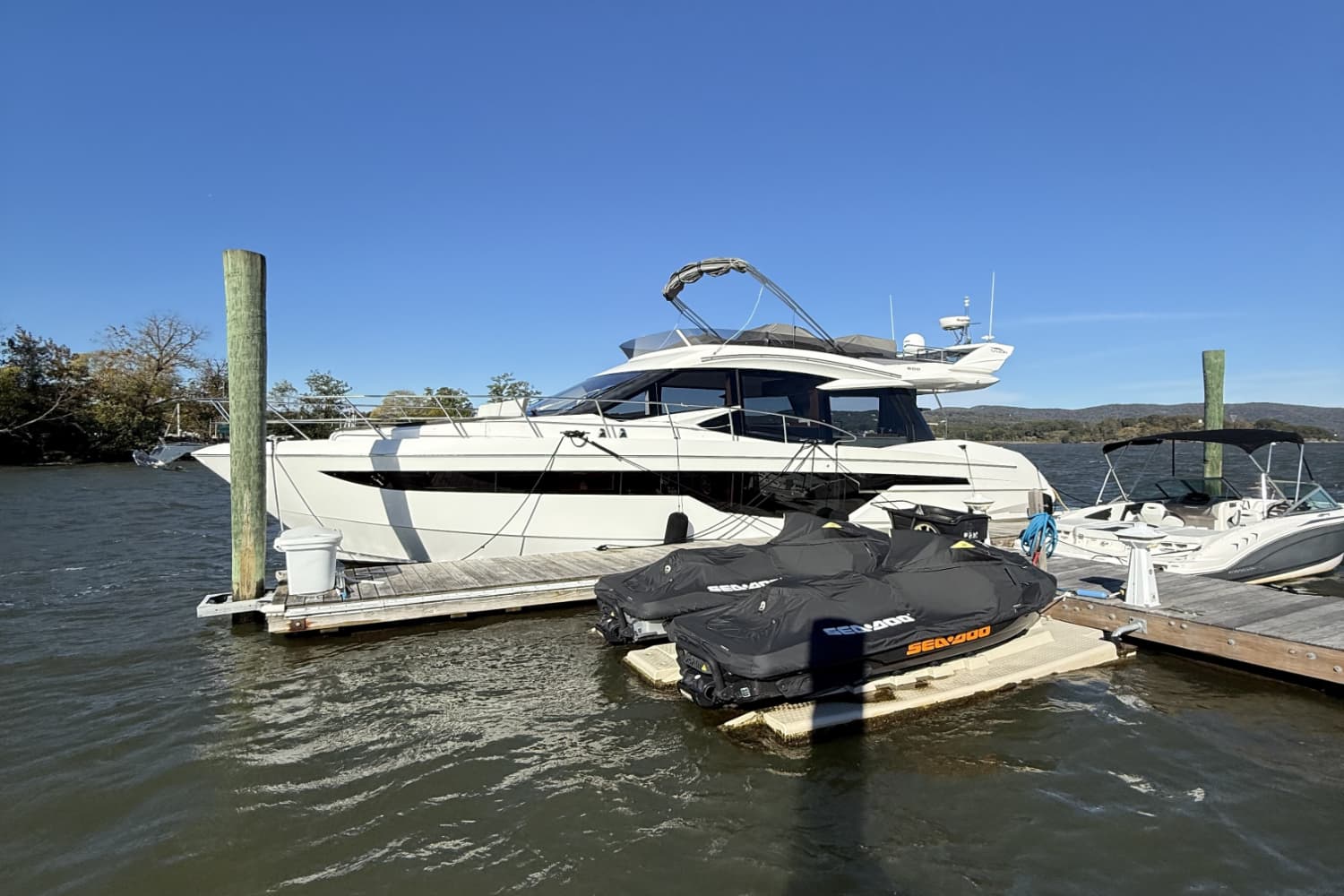 2018 Galeon Yachts 500 Fly for Sale in Huntington, NY Flybridge 2