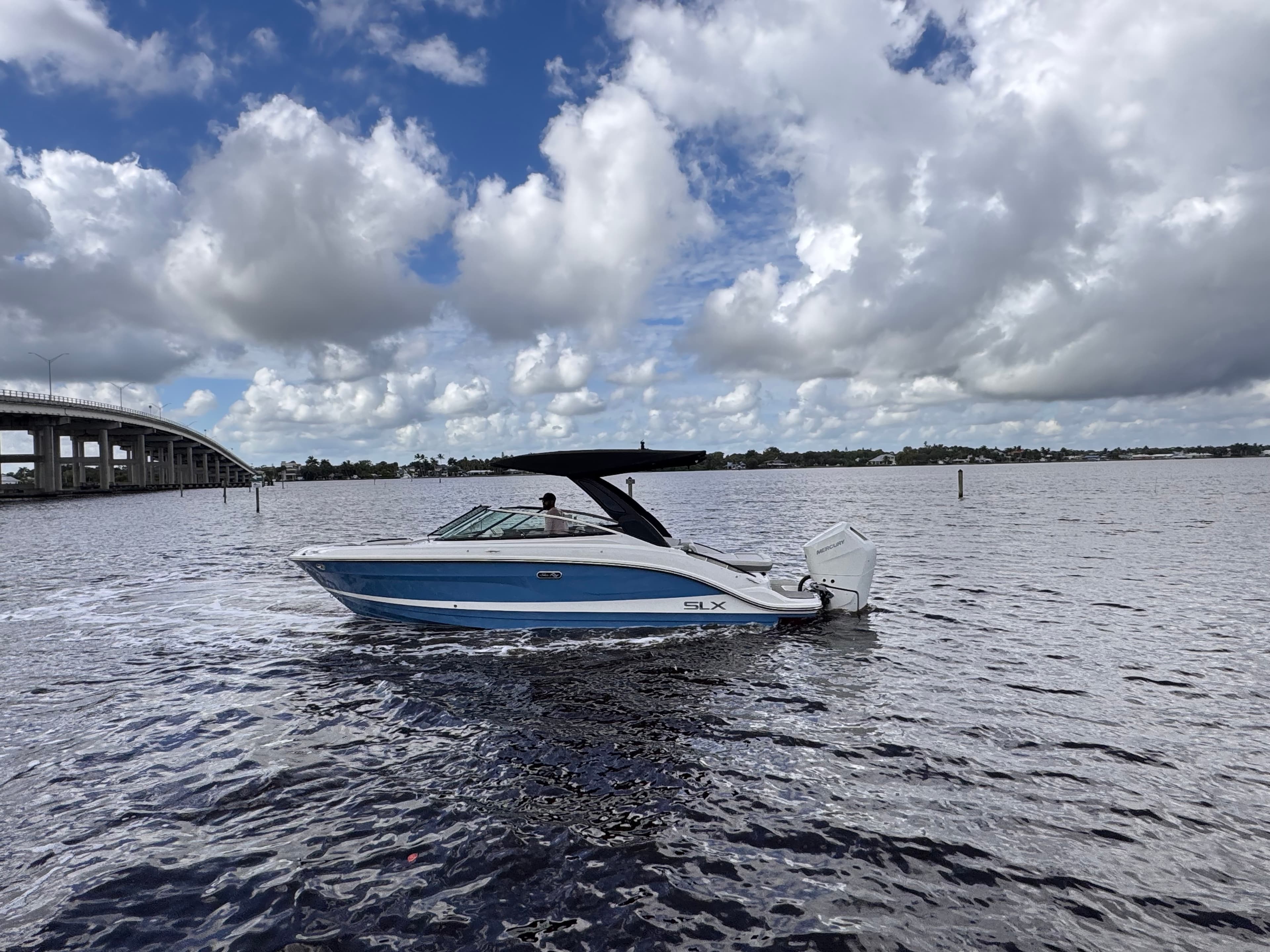 2026 Sea Ray SLX 260 Outboard for Sale in Stuart, Florida Bowrider