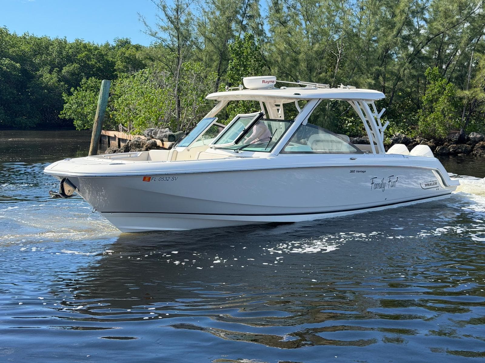 2021 Boston Whaler 320 Vantage for Sale in Key Largo, FL Bowrider 5