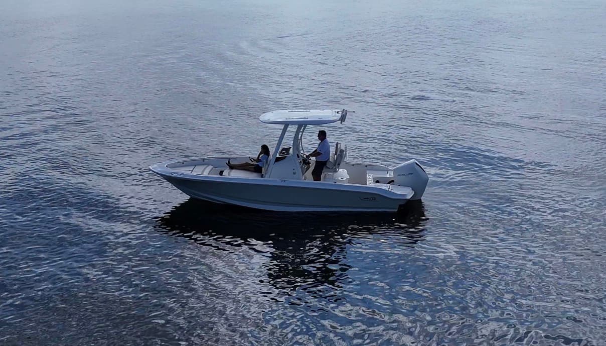 2027 Boston Whaler 220 Dauntless for Sale in Jacksonville Beach, Florida Center Console 2