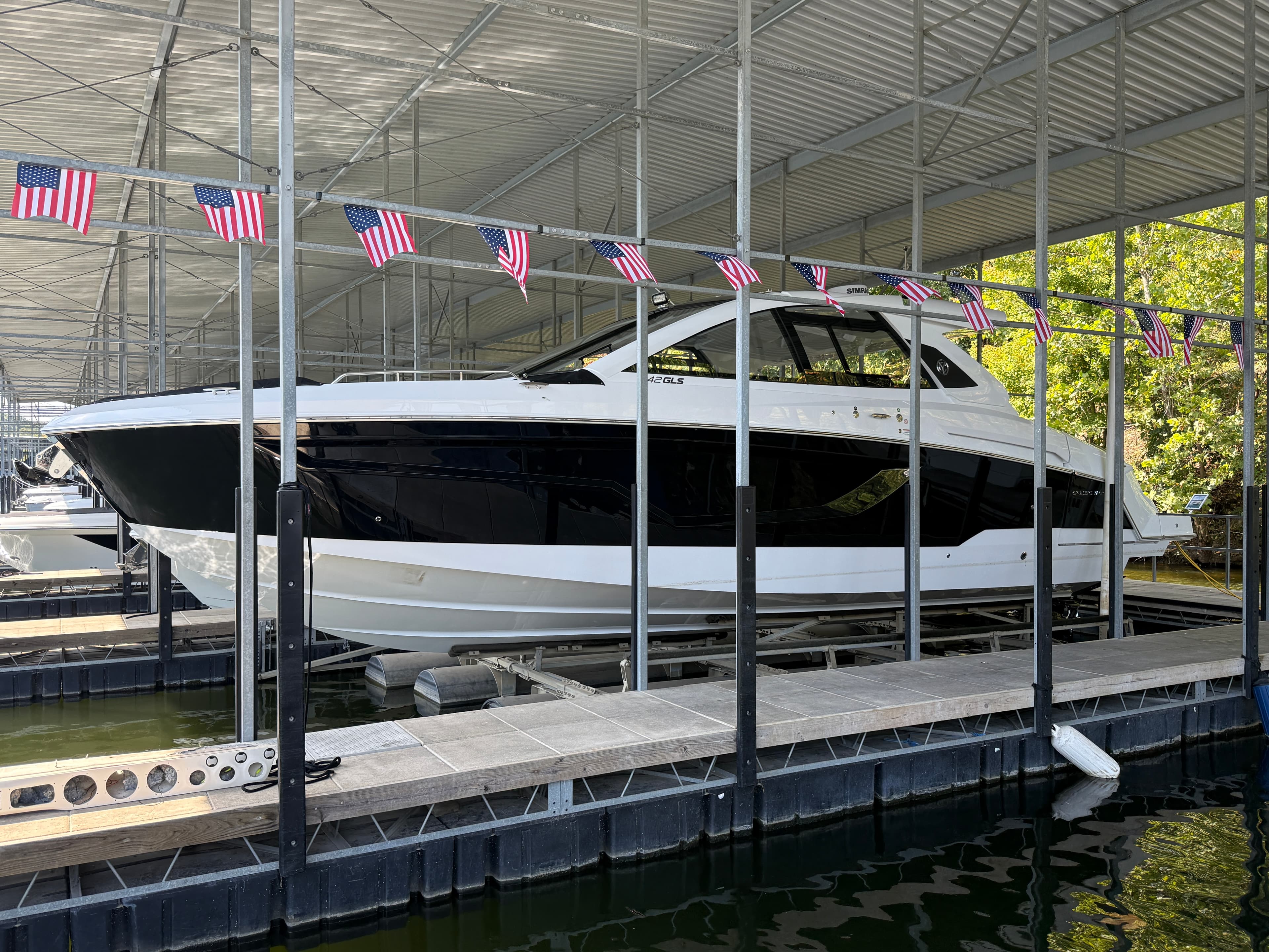 2027 Cruisers Yachts 42 GLS I/O for Sale in Lake Ozark, MO Bowrider 2