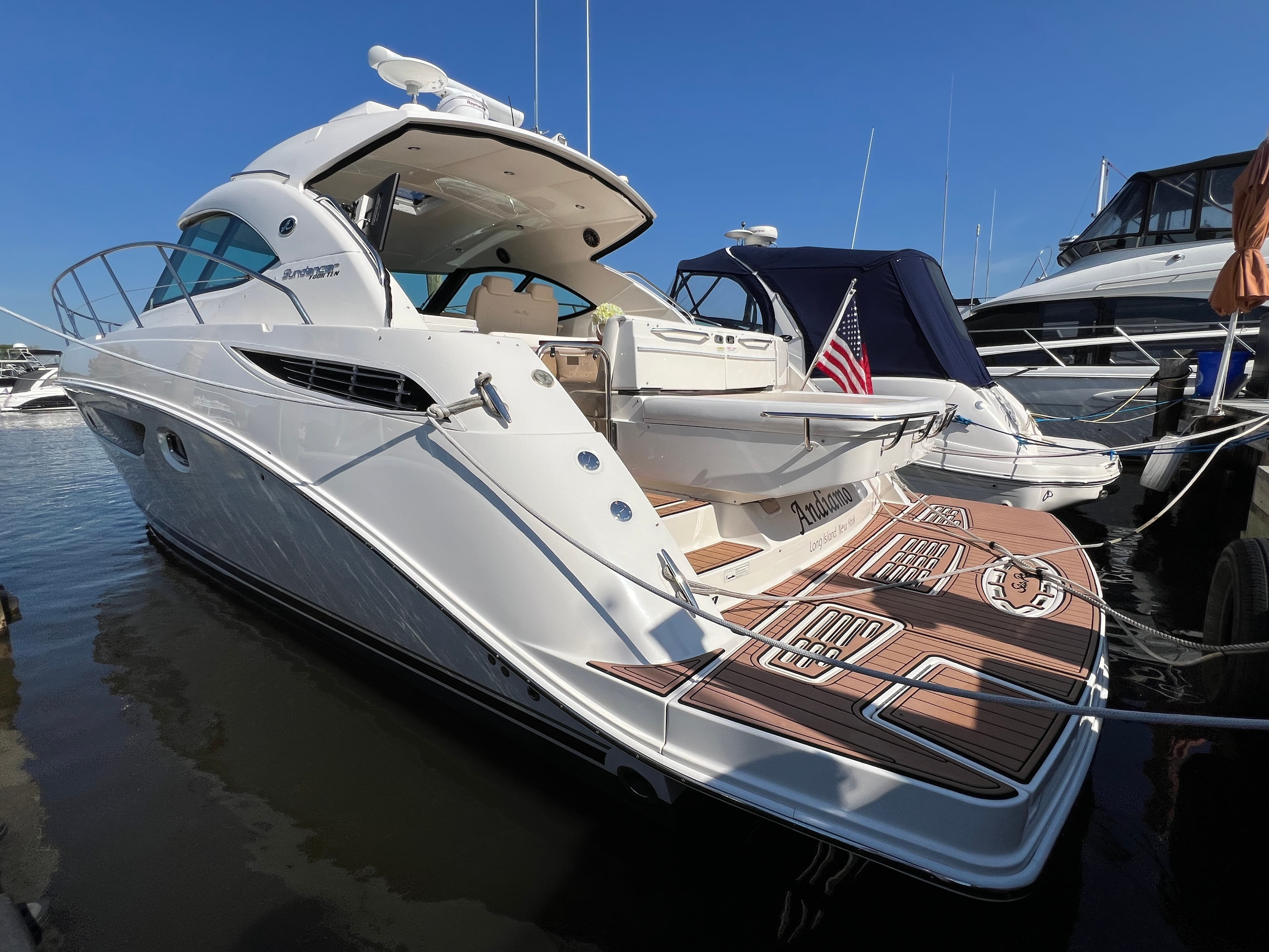 2015 Sea Ray 410 Sundancer for Sale in Huntington, NY Express Cruiser