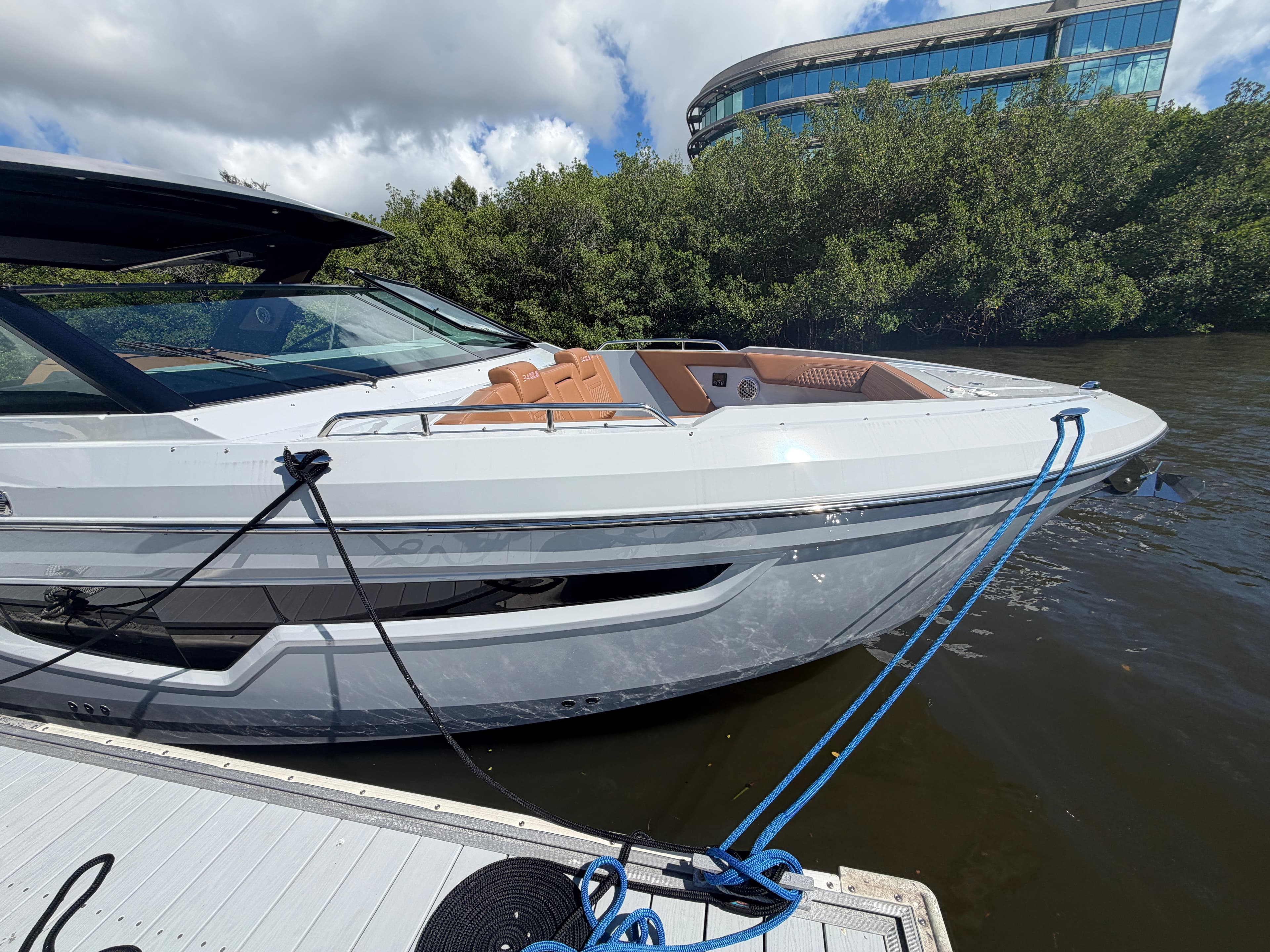 2024 Cruisers Yachts 34 GLS OB for Sale in Clearwater, Florida Sport Cruiser 5