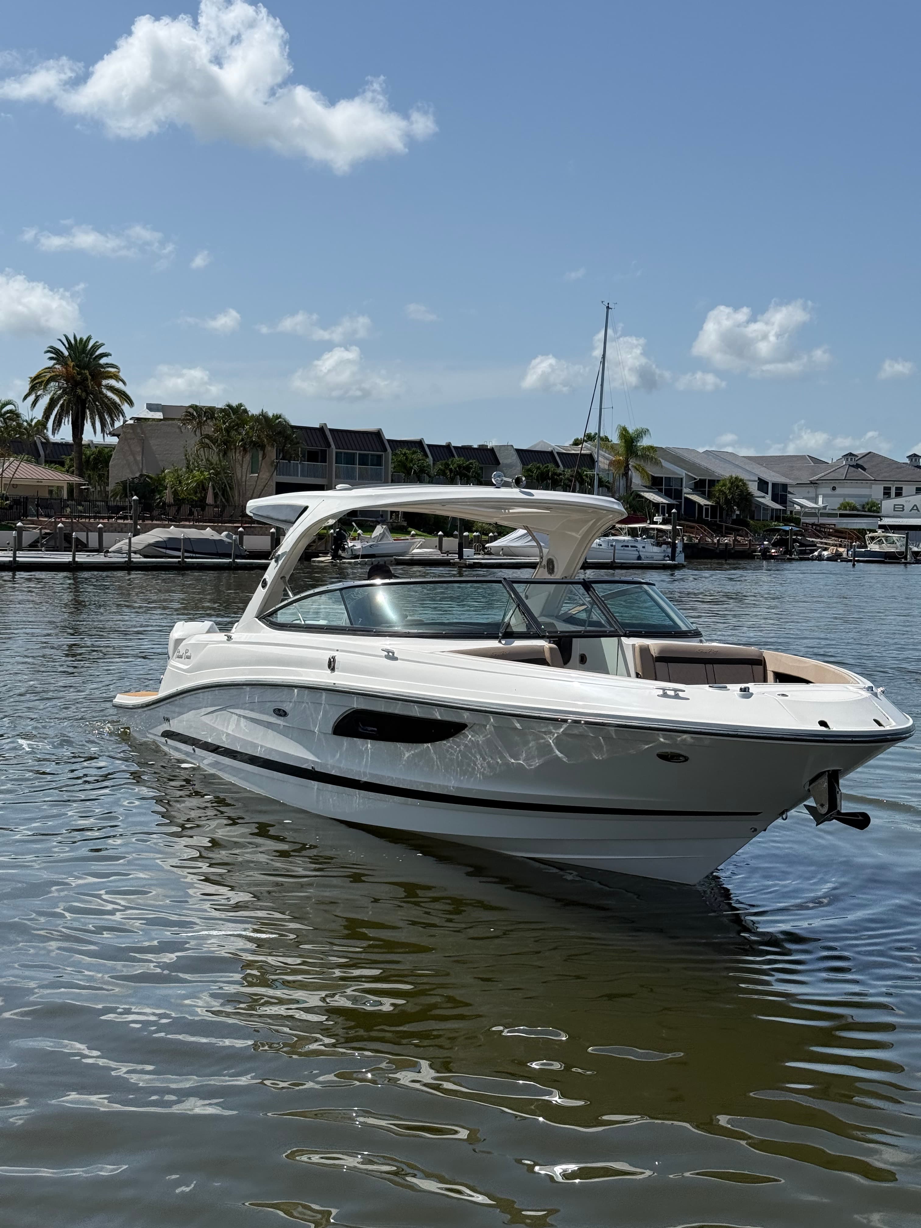 2018 Sea Ray SLX 350 Outboard for Sale in Naples, Florida Bowrider 2