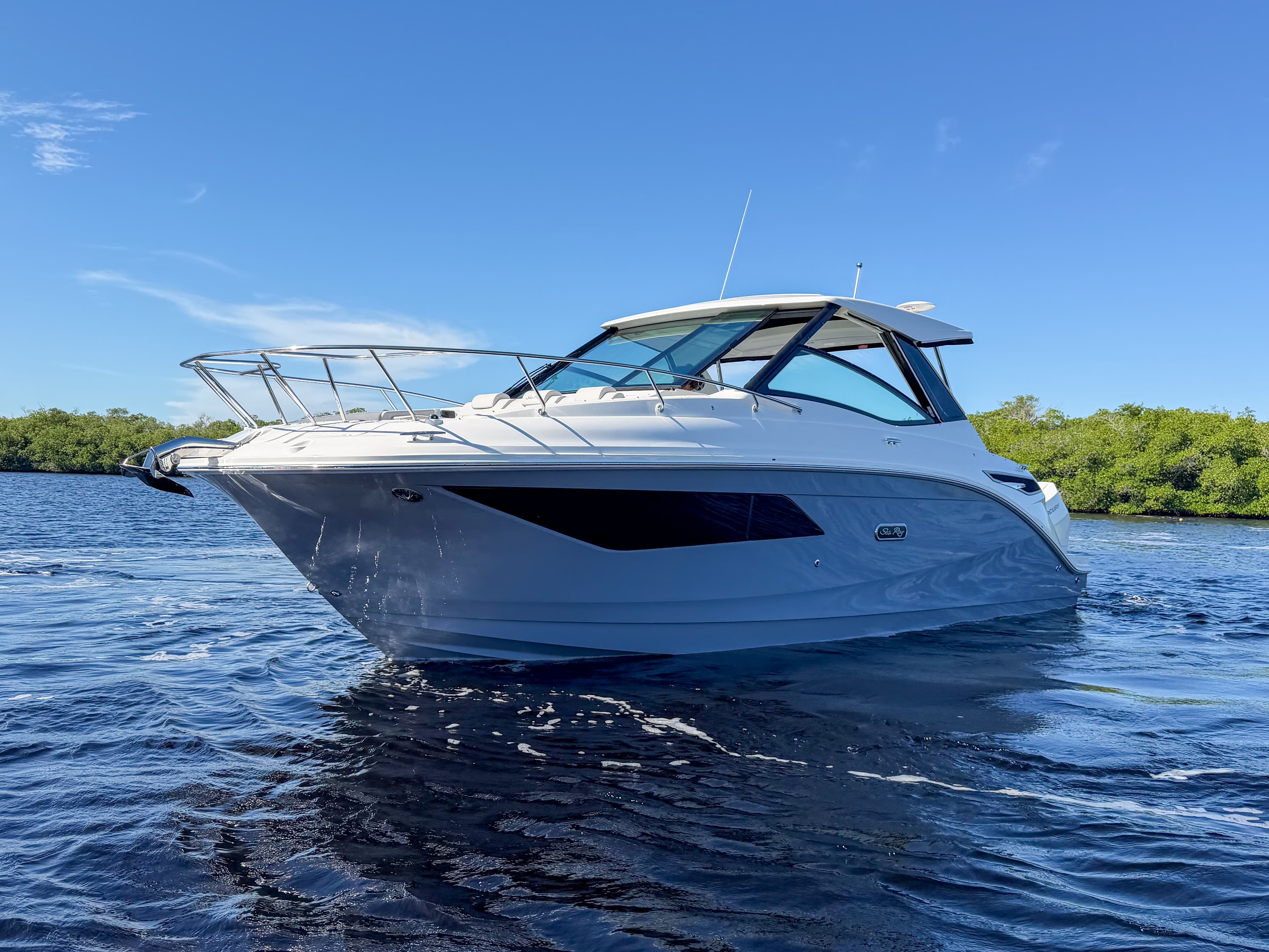 2027 Sea Ray Sundancer 320 Outboard for Sale in Fort Myers, FL Express Cruiser 4