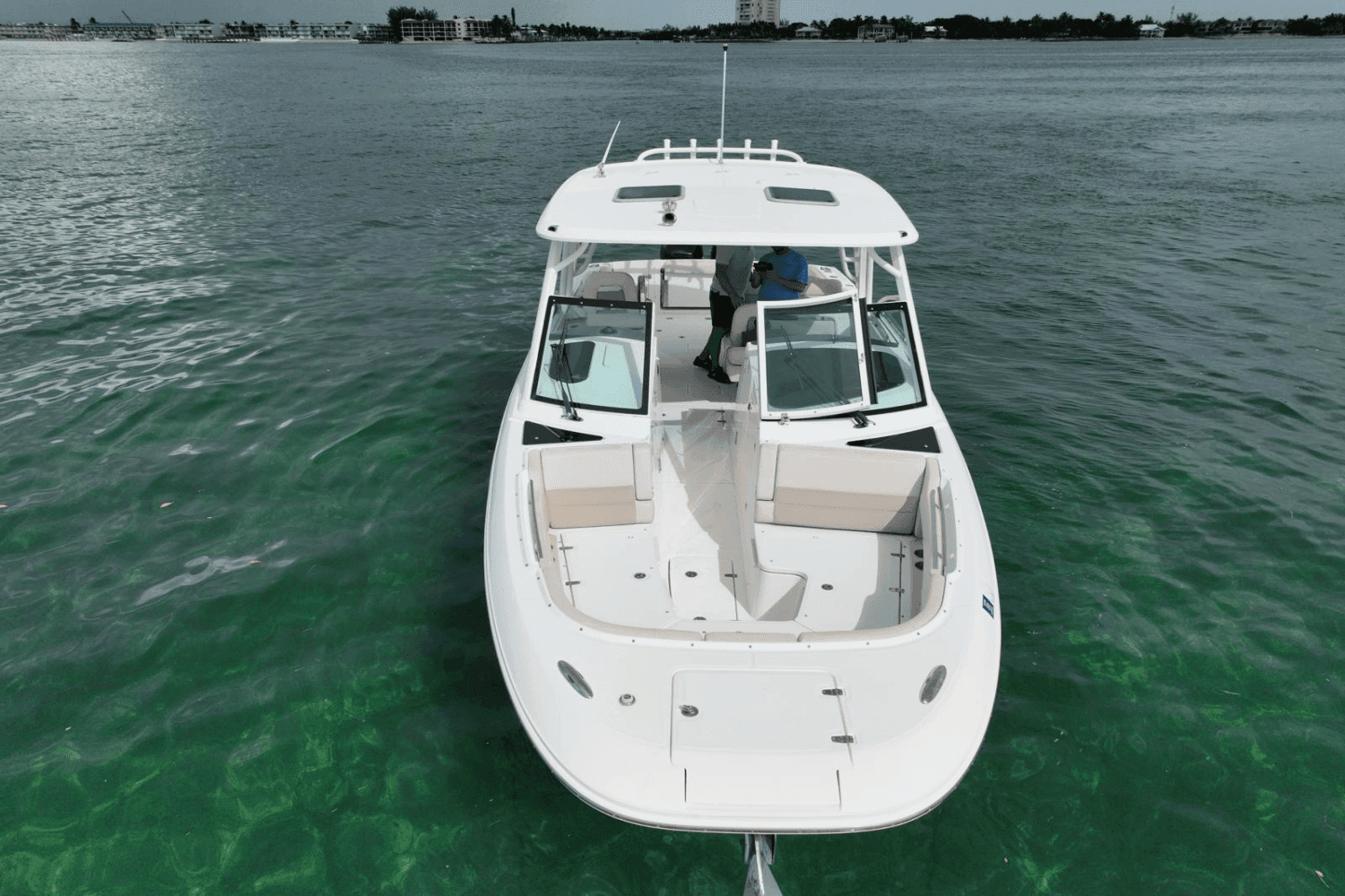 2017 Boston Whaler 320 Vantage for Sale in Marathon, FL Bowrider 4