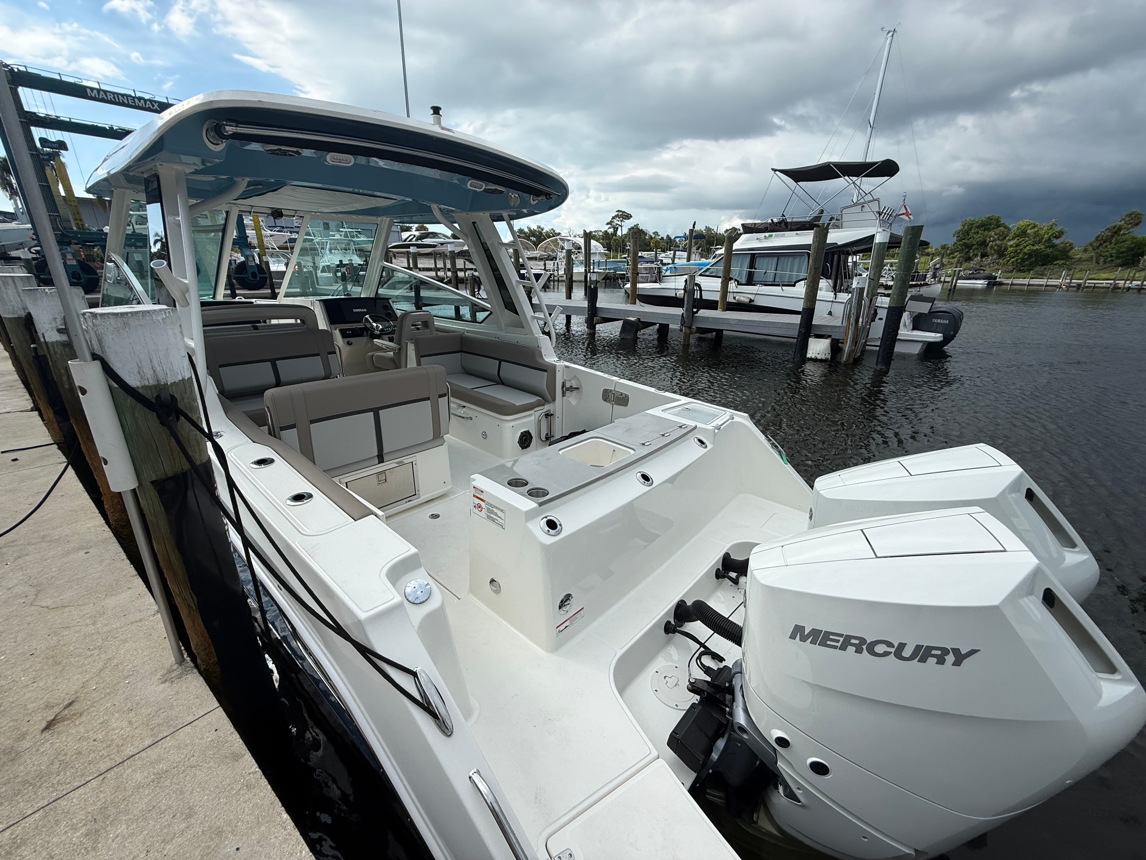 2027 Boston Whaler 330 Vantage for Sale in Venice, Florida Dual Console 4