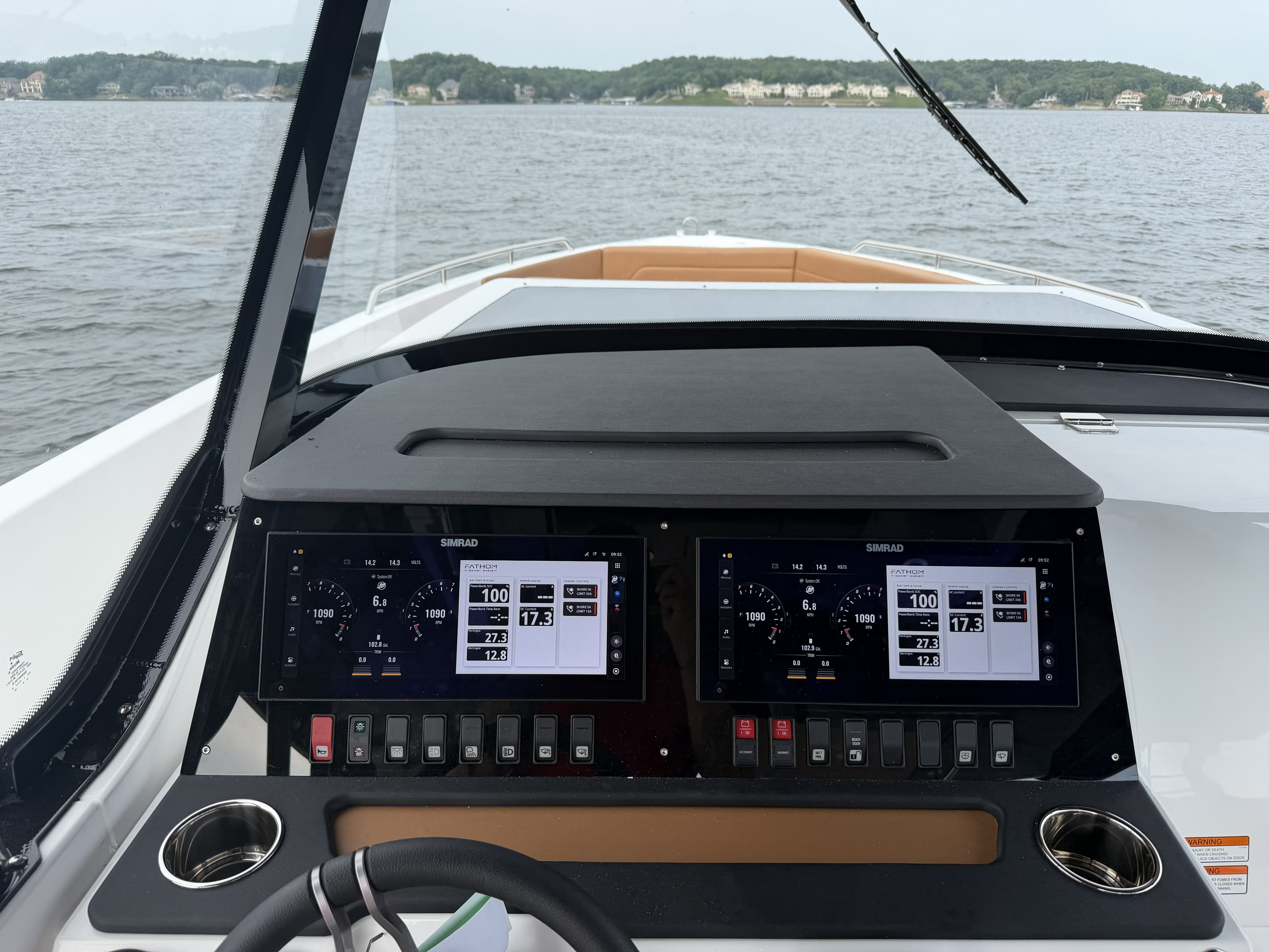 2027 Cruisers Yachts 38 VTR for Sale in Lake Ozark, MO Sport Cruiser 5