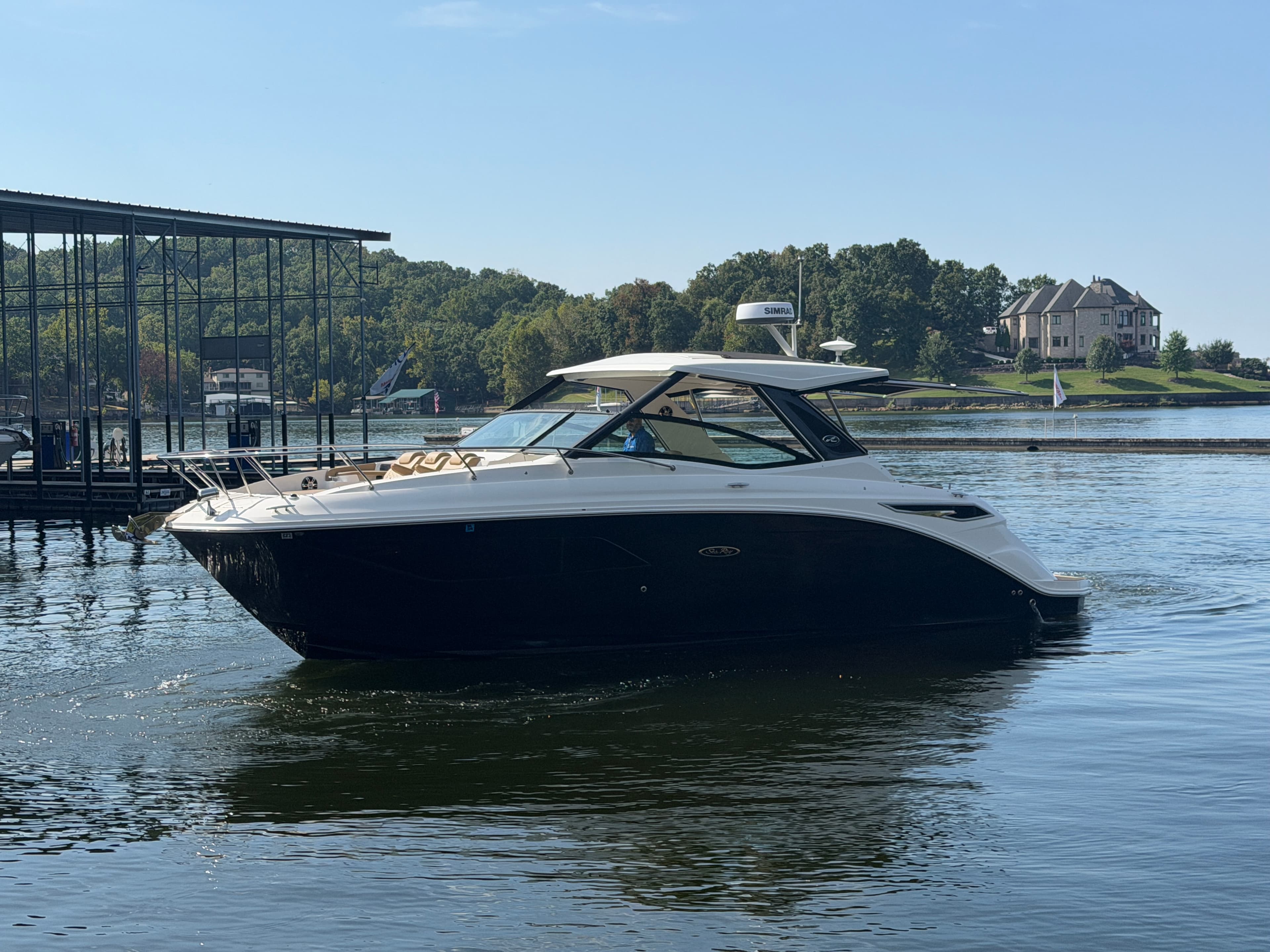 2020 Sea Ray Sundancer 320 for Sale in Lake Ozark, MO Express Cruiser