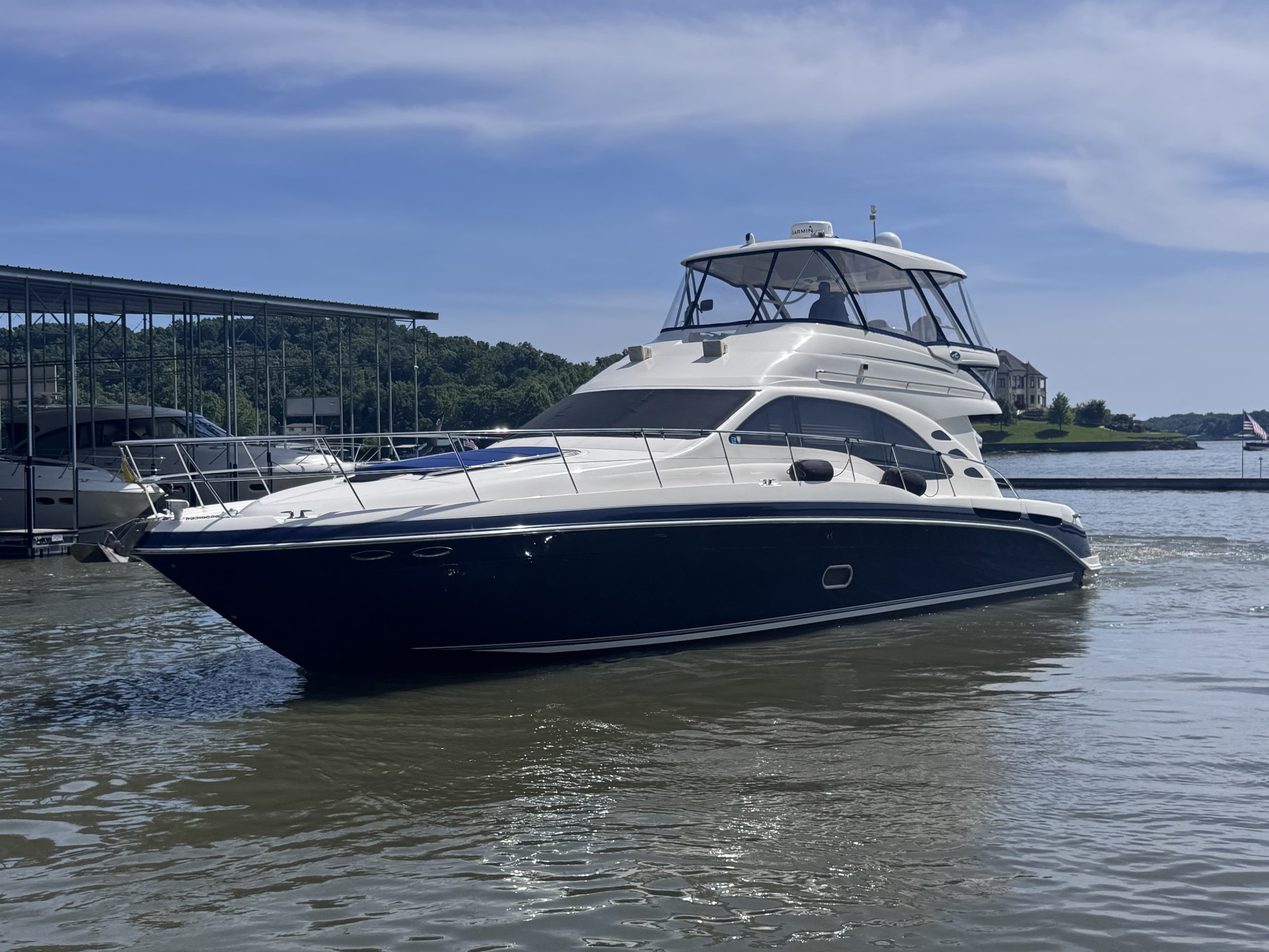 2005 Sea Ray 550 Sedan Bridge for Sale in Lake Ozark, MO Flybridge
