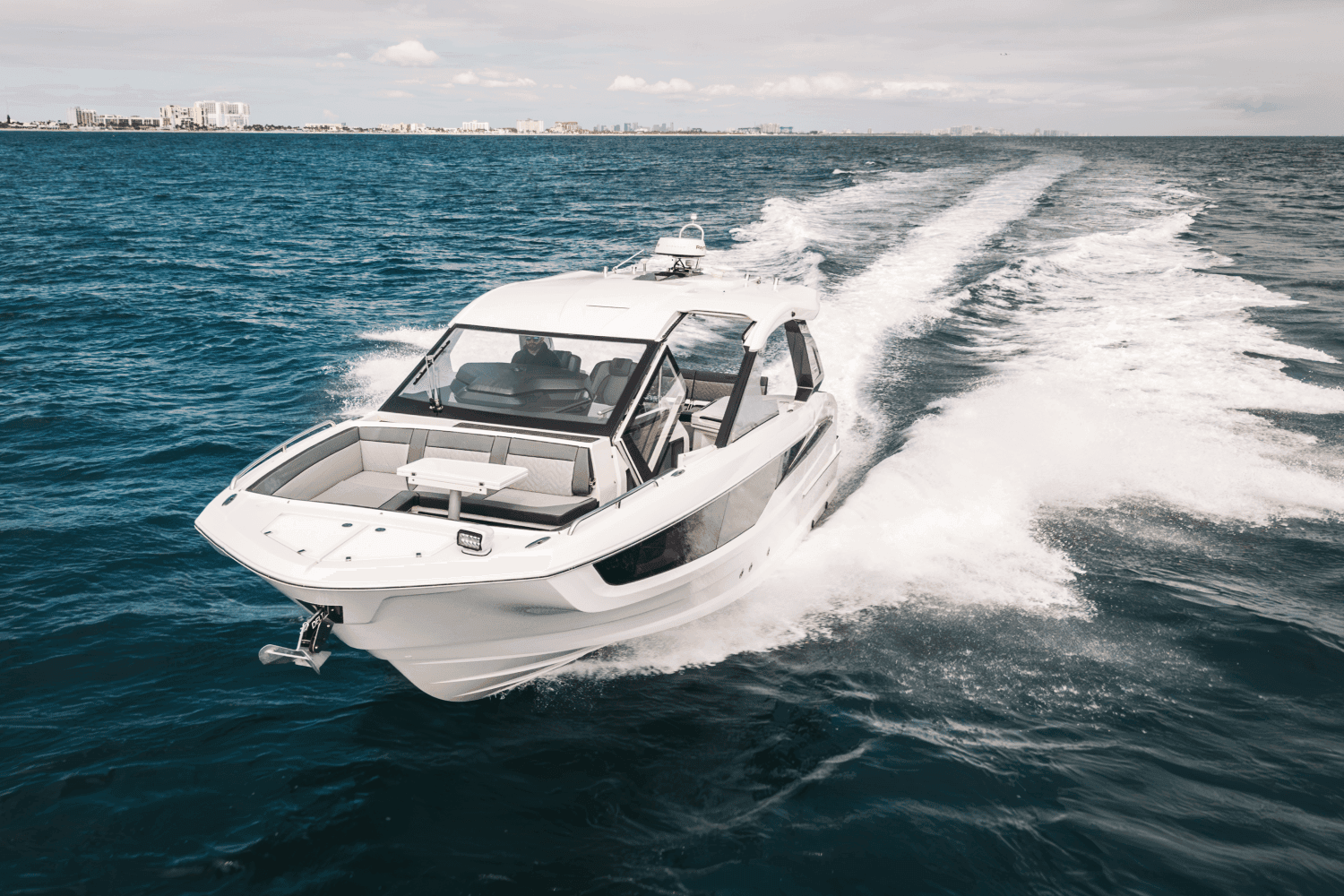 2023 Galeon Yachts 325 GTO for Sale in Pompano Beach, FL Bowrider 3