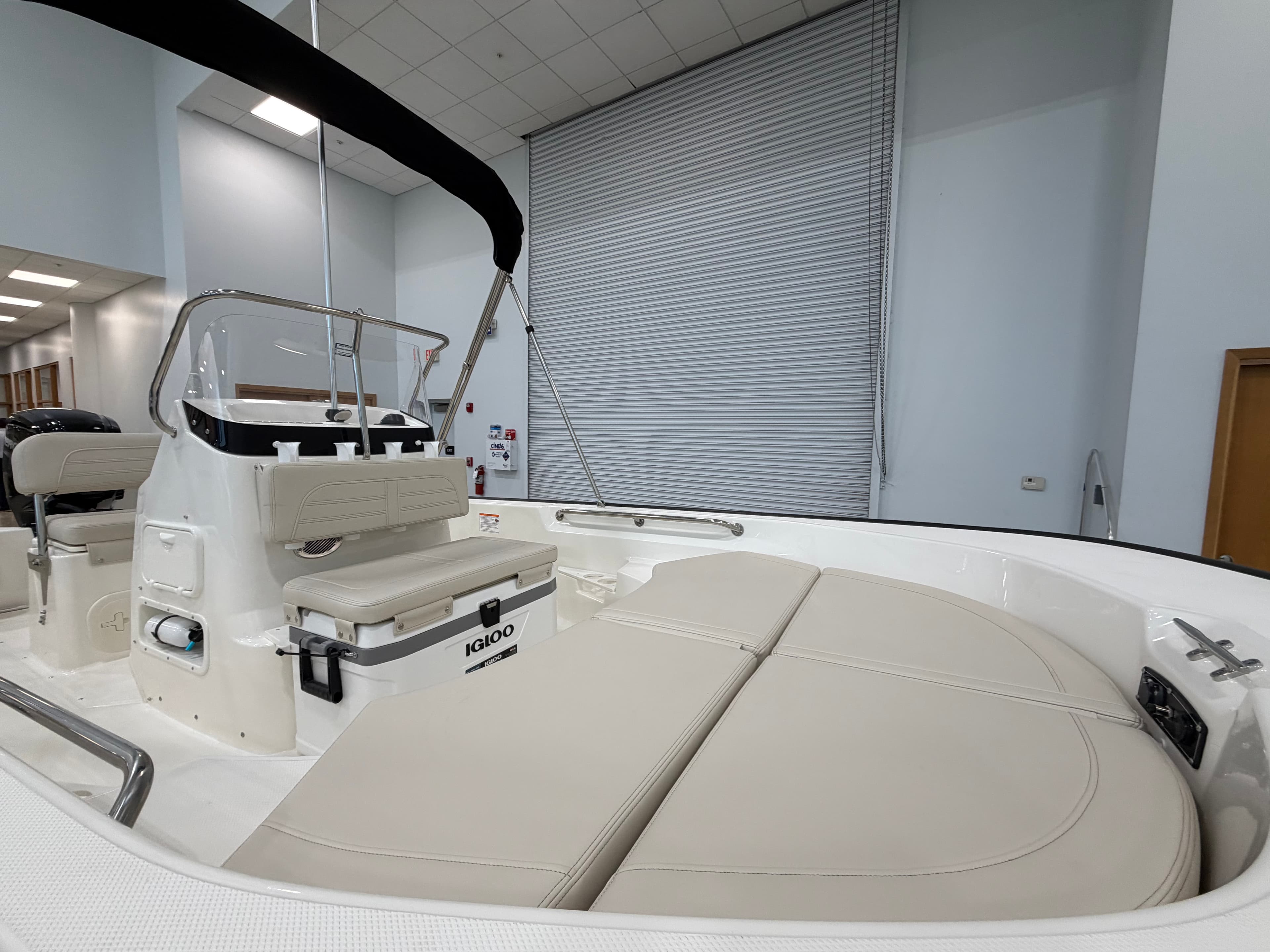 2027 Boston Whaler 170 Montauk for Sale in Stuart, Florida Center Console 4