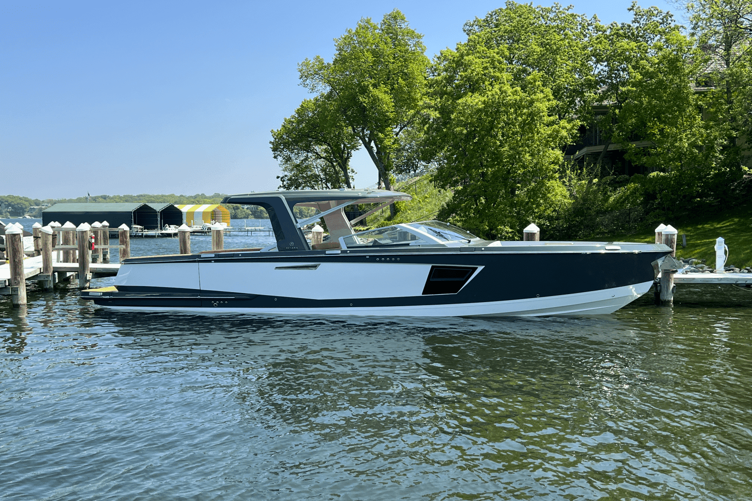 2024 Aviara AV40 for Sale in Rogers, MN Day Boats