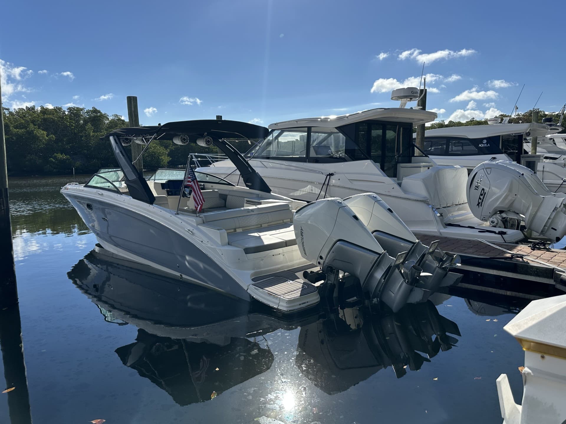 2024 Sea Ray SDX 290 Outboard for Sale in Clearwater, Florida Bowrider 4