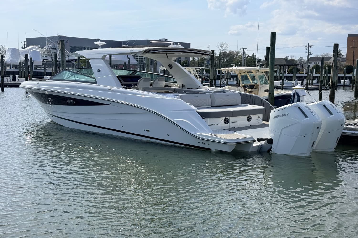 2026 Sea Ray SLX 400 Outboard for Sale in Somers Point, New Jersey Bowrider 3